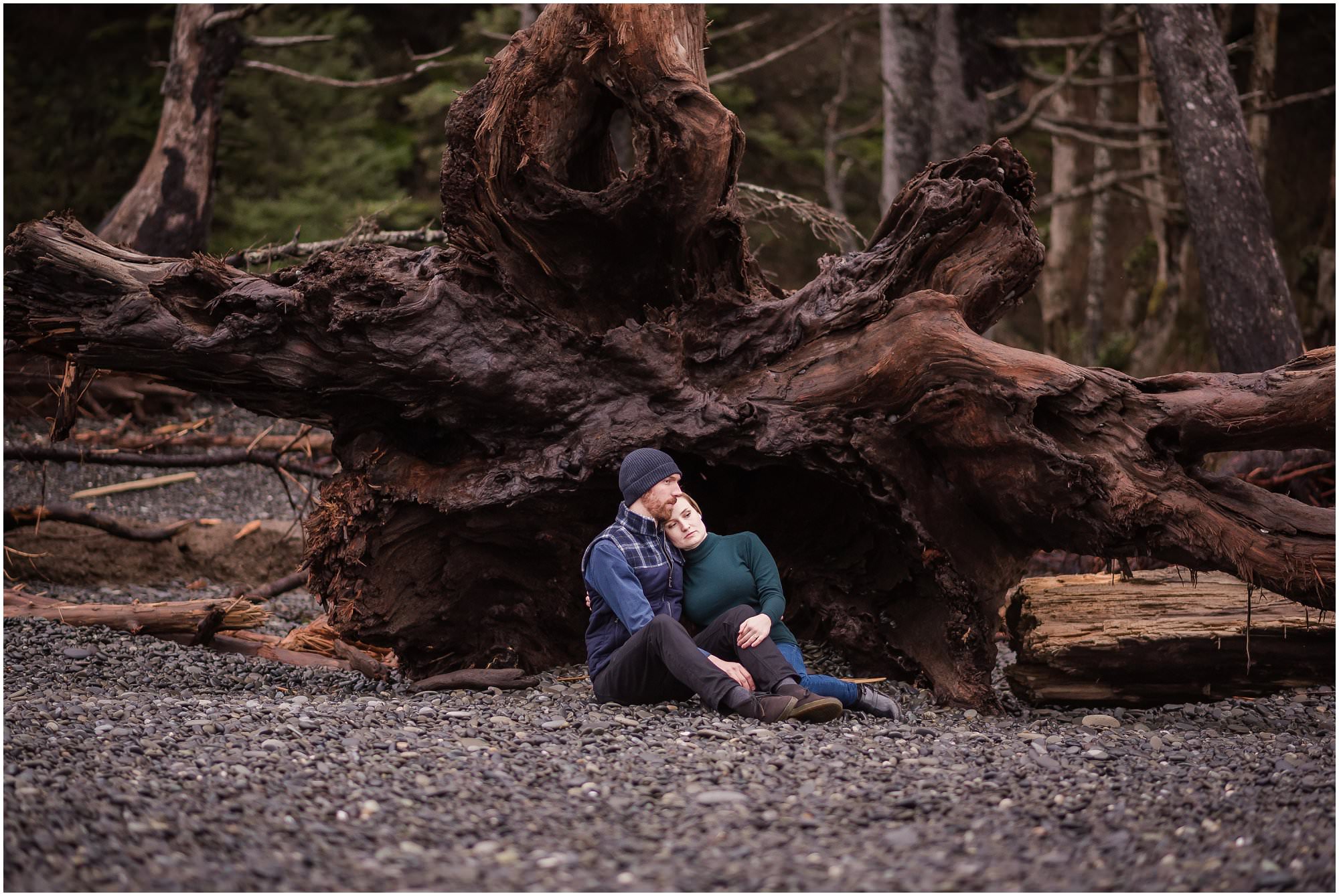 rialto-beach-washington-engagement-session_0533.jpg