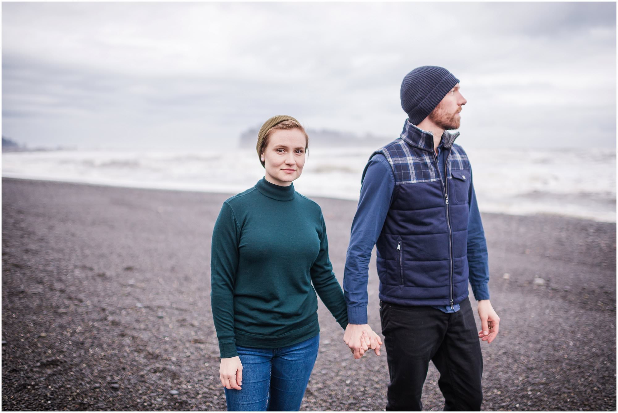 rialto-beach-washington-engagement-session_0535.jpg