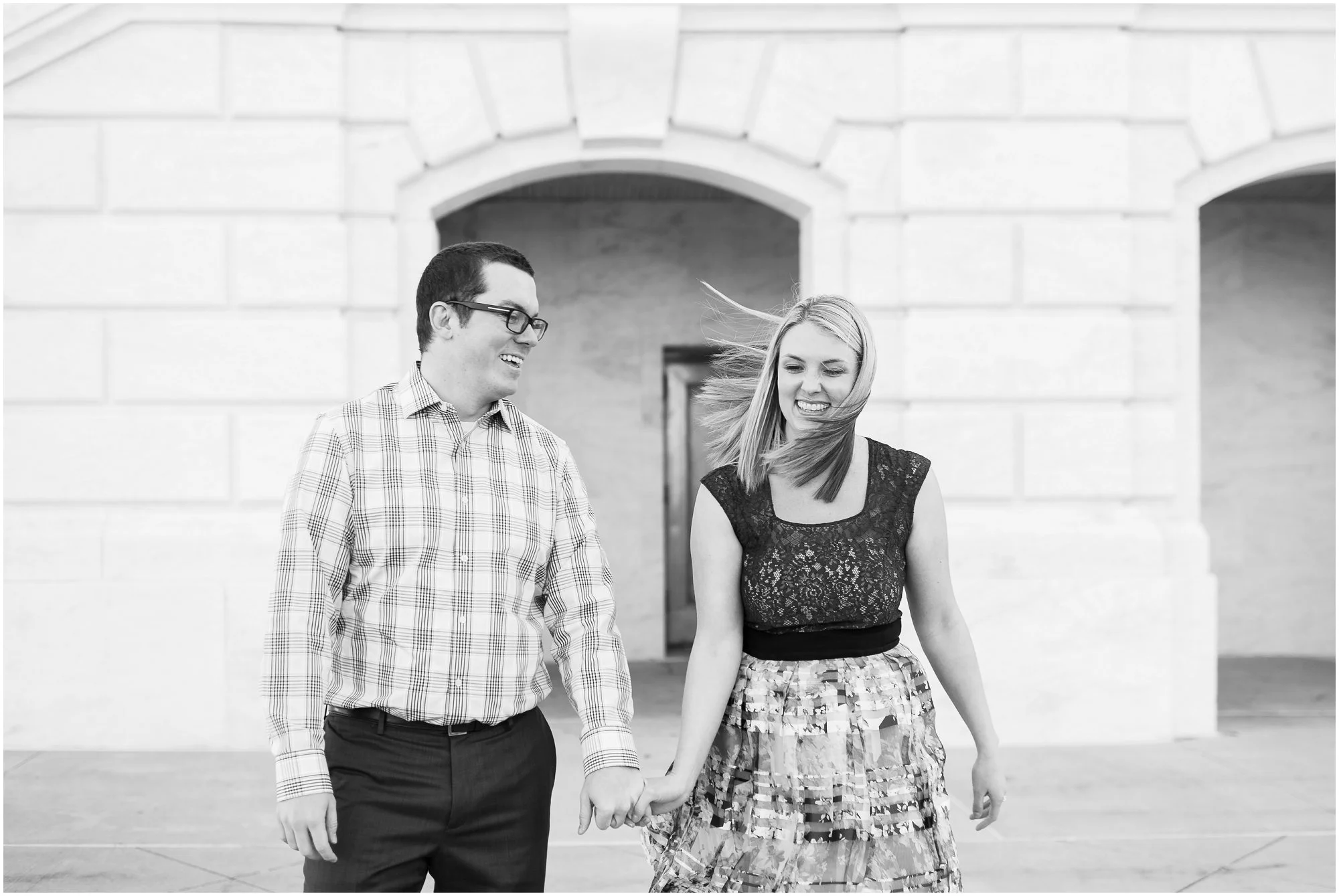 downtown-detroit-engagement-session_0794.jpg