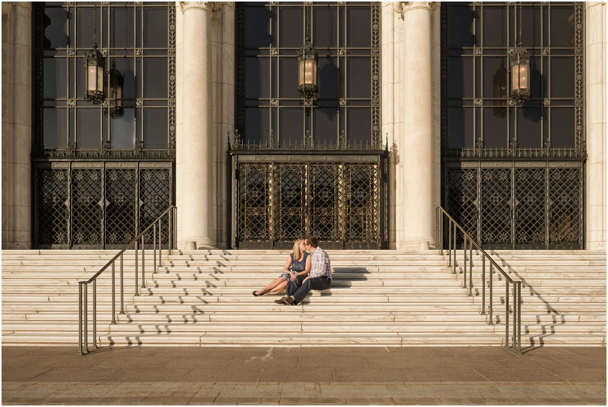 downtown-detroit-engagement-session_0799.jpg