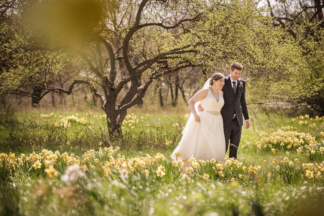 Here's to a weekend of some #puremichigan weather and two awesome weddings at @tantrefarm and @cornmanfarms! Have a great weekend, everyone!
.
.
.
.
.
 #detroitweddingphotographer #weddingseason #elopement #annarborweddingphotographer #smpweddings #t