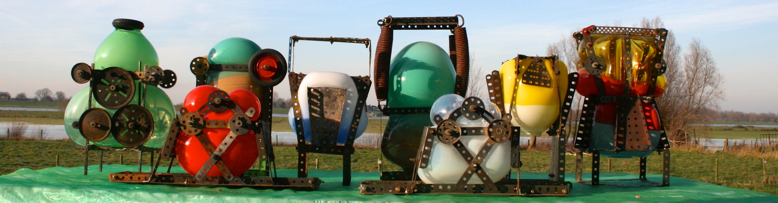 family 8 x glas in meccano