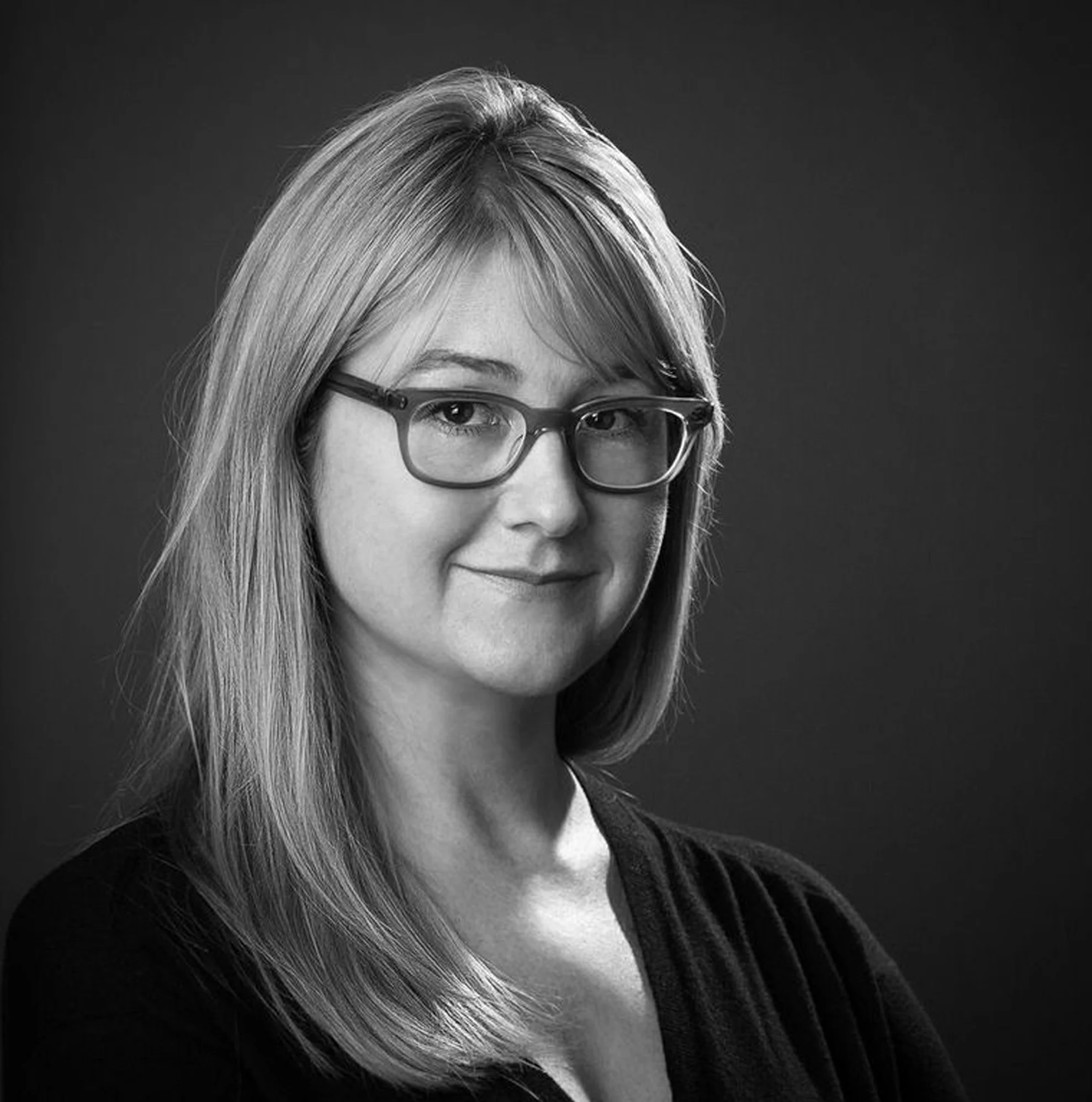 “I feel pretty confident that there’s nothing I can’t figure out.” –Lara Berdine Director of Quinn’s Real Estate Group, Lara is a true industry insider. She translates her incomparable experience into guiding her team and helping them develop their own unique talents. Having headed PR departments with leading real estate firms such as Corcoran and Douglas Elliman, Lara is used to the fast-paced lifestyle that goes along with working in New York City real estate. Lara’s long-term relationships with the media allow her to hone in on the right reporter for the right story and to get it nailed down quickly. Her daily objective is to work closely with every client, know what their business goals are and help them achieve them. Lara lives in Brooklyn where she and her french bulldog Fredo go exploring.
