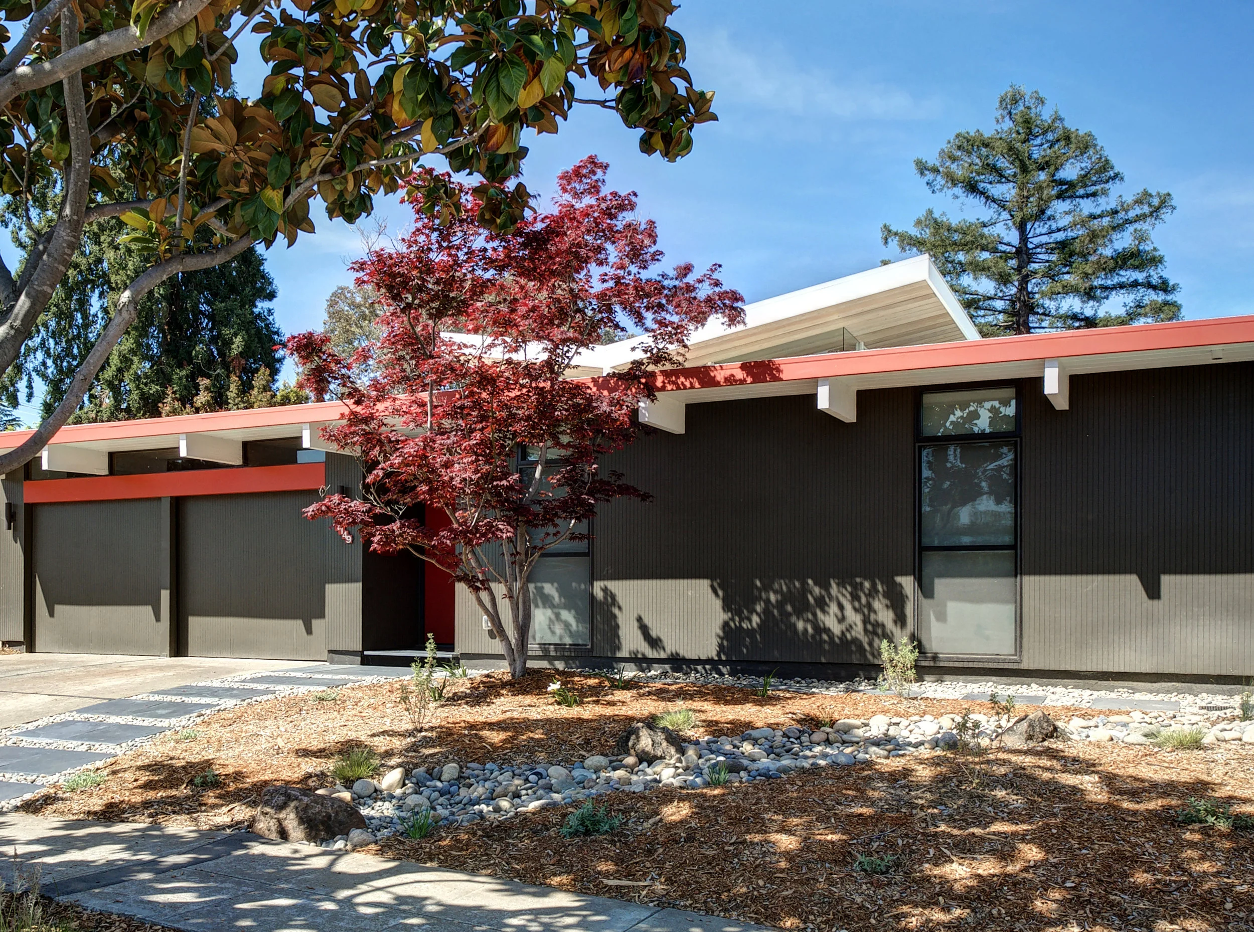 exterior3_DSC_1878_79_81_82crop3.jpg