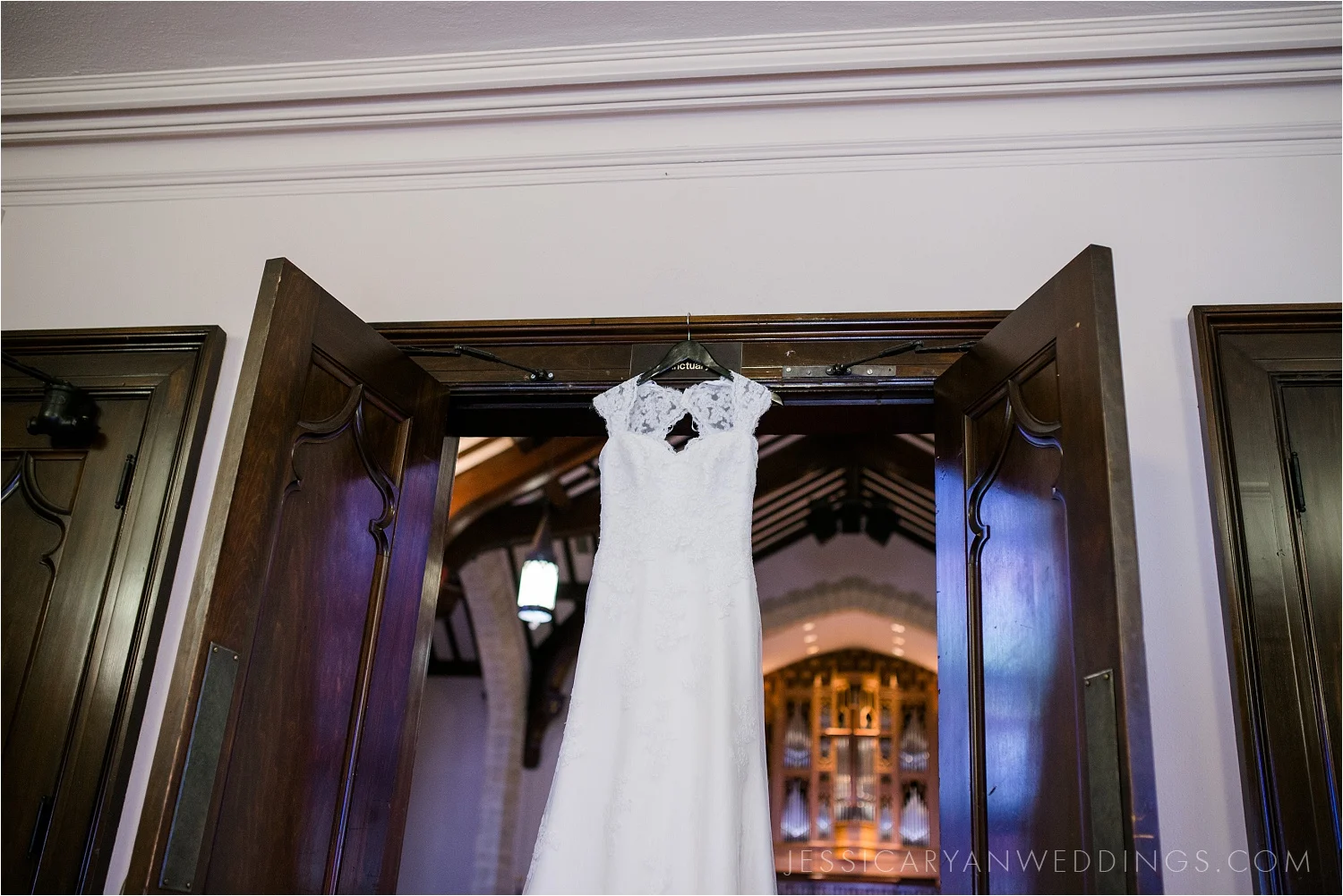 Louisville-Wedding-Portraits_0060.jpg