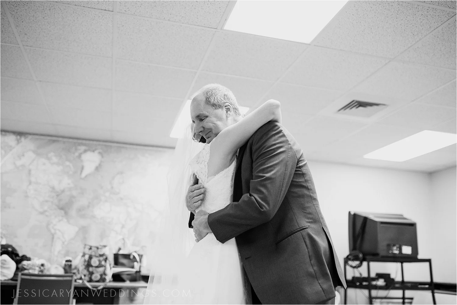 Louisville-Wedding-Portraits_0069.jpg