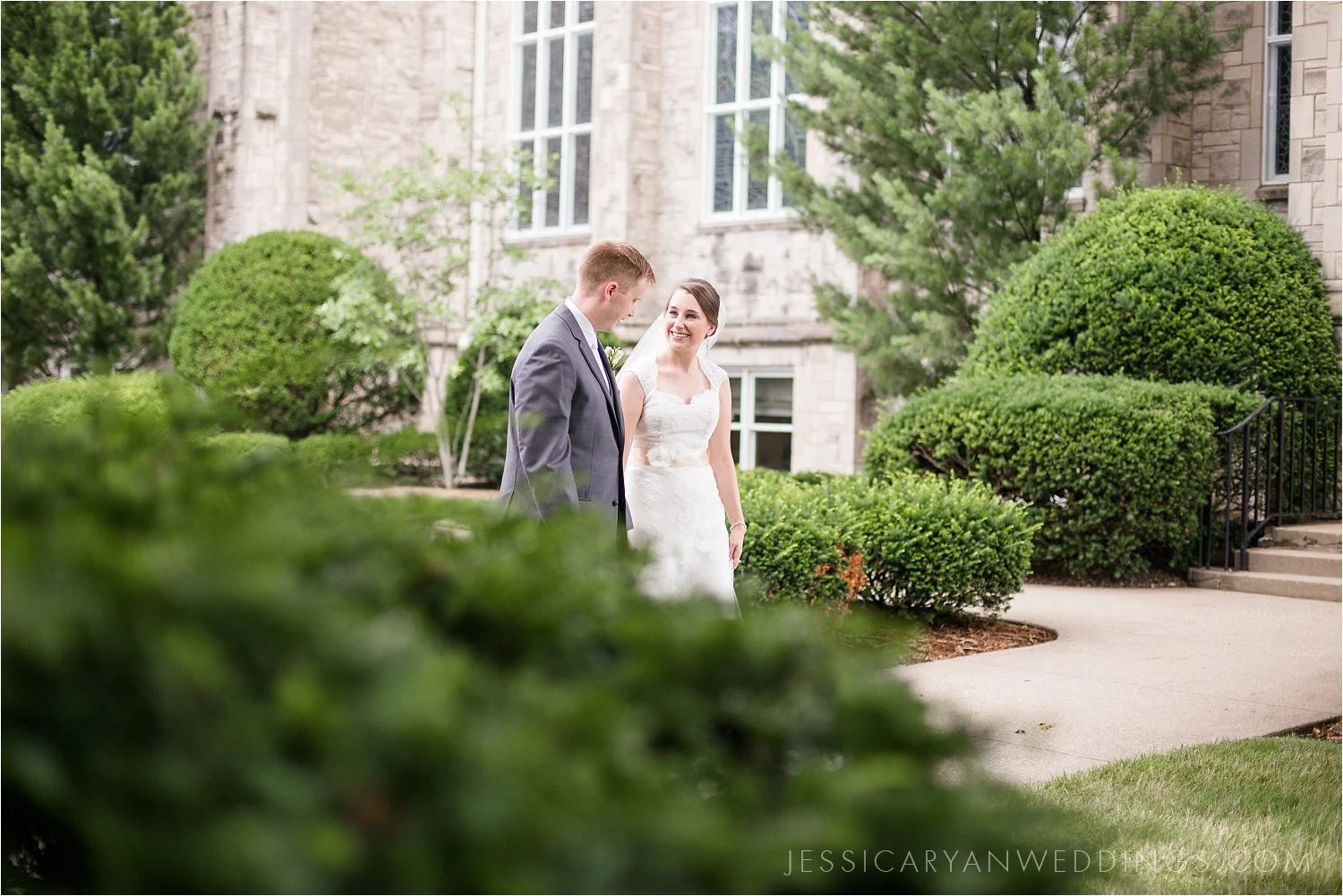 Louisville-Wedding-Portraits_0075.jpg