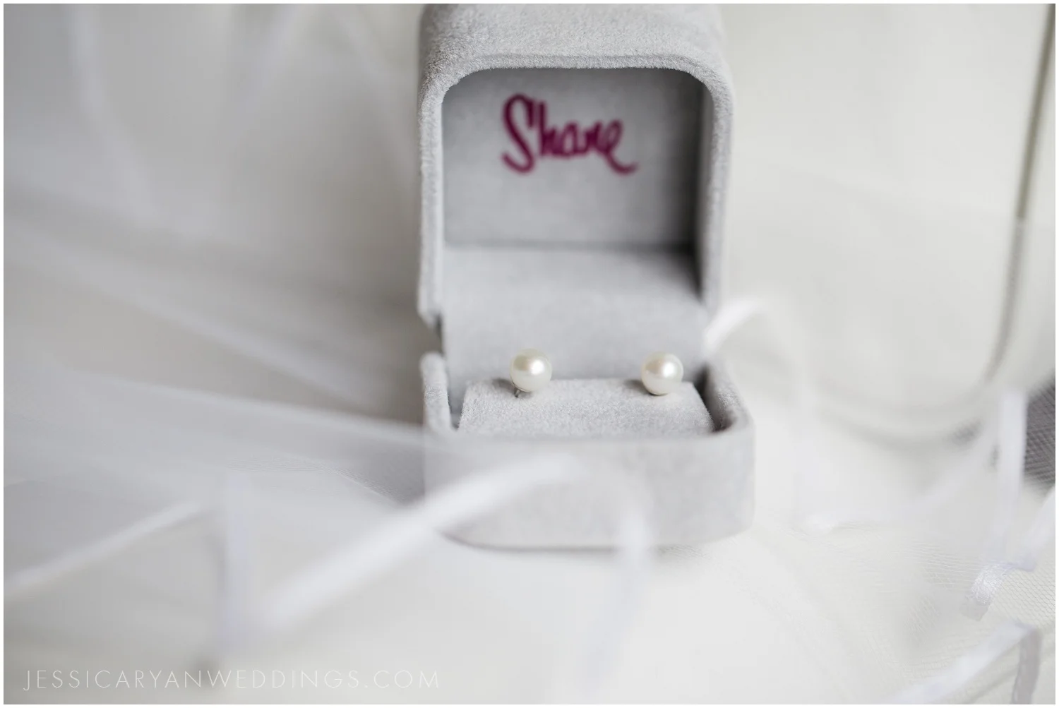 Louisville-Wedding-Photographer_0004.jpg