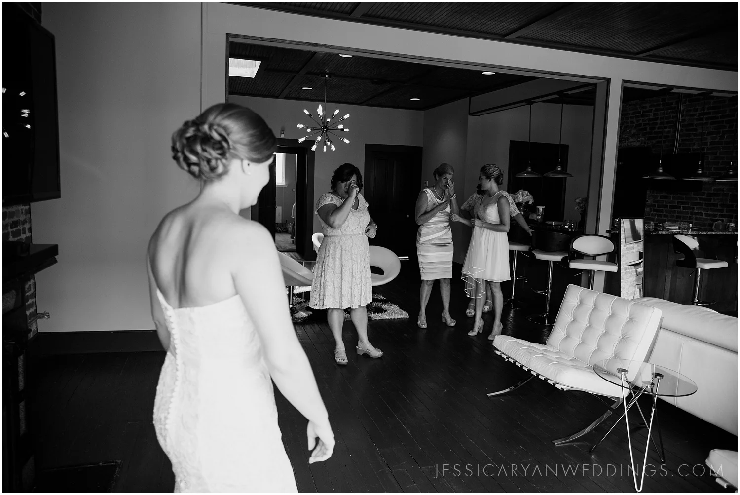 Louisville-Wedding-Photographer_0010.jpg