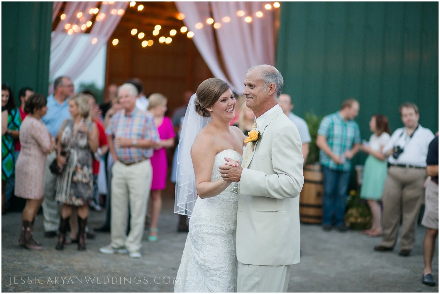 Louisville-Wedding-Photographer_0070.jpg