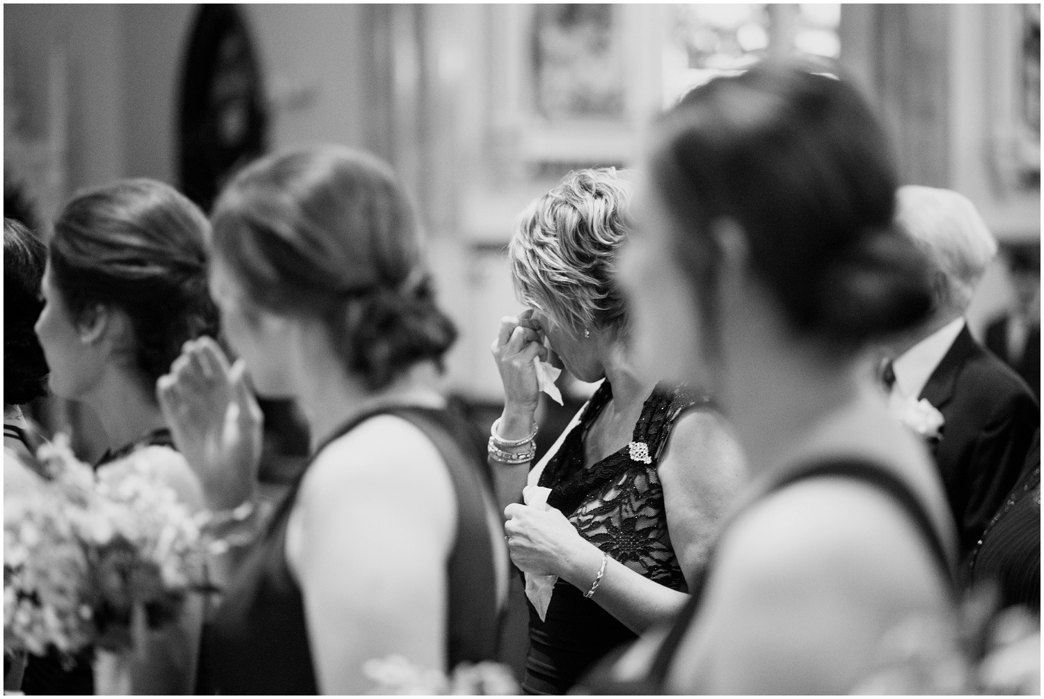 bride-getting-ready-louisville-wedding_0041.jpg