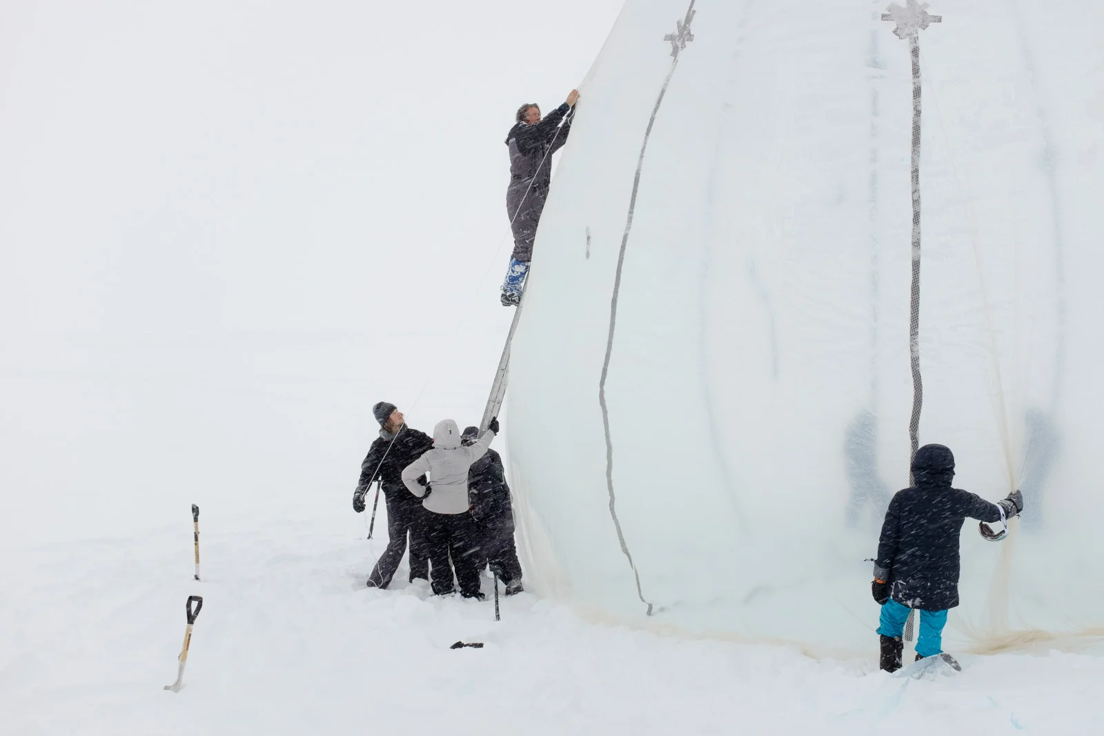 1st attempt at a 4 roomed 9 metre high Ice Music Festival 2018 venue...