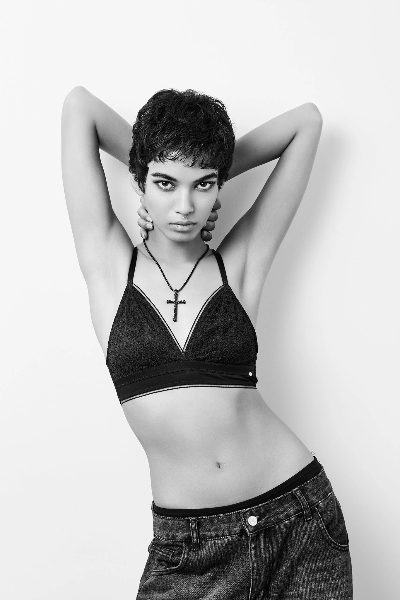 Alisha_May2025_113_bw.jpg