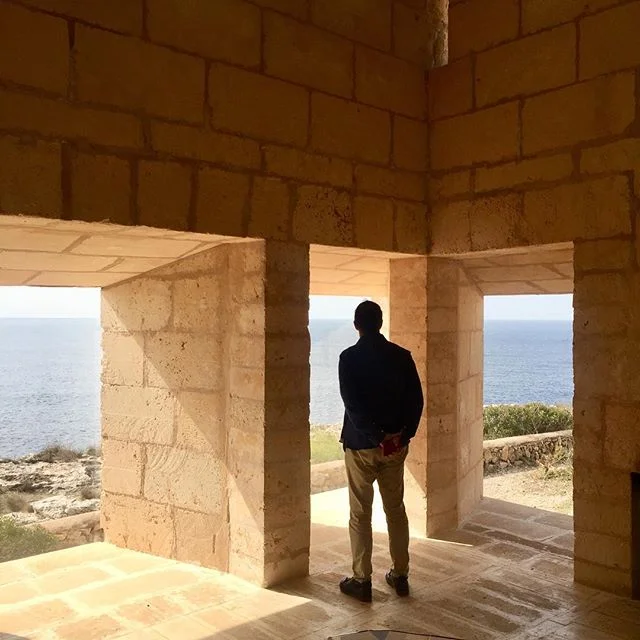 We are thrilled to have had the opportunity today to visit Can Lis designed by John Utzon!!! Many thanks to the kind guests who are staying at the moment @stedcph for allowing us to enjoy this iconic house this morning #canlis #utzon More pics to come in next post 😊Muchas gracias @puchovallejo por la idea ☺️ #iconichouses