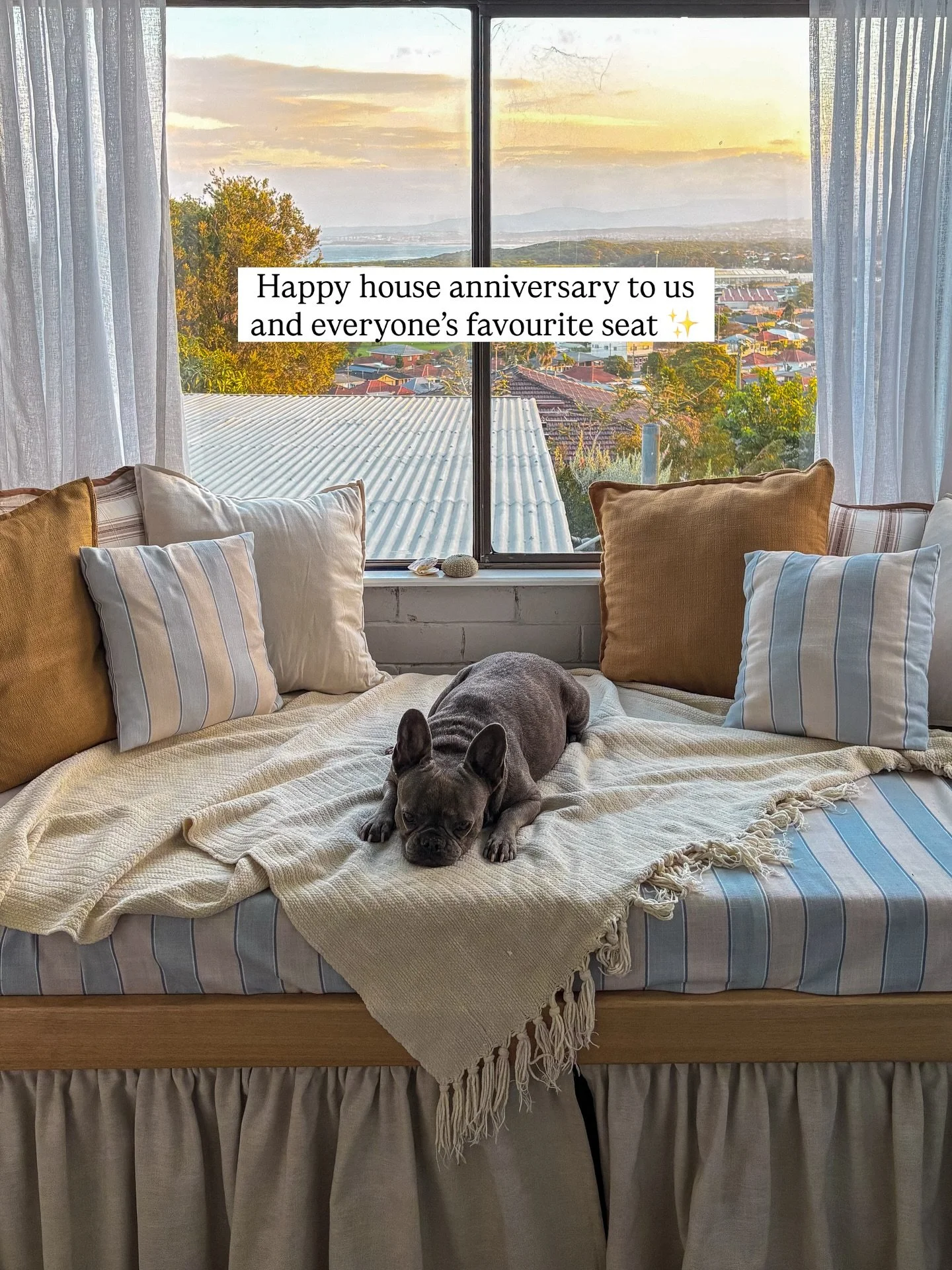 Happy one year (and a few weeks) of living in this lil pink house on a hill ✨ the day bed nook was one of the first projects we did and it&rsquo;s served us soo well over the last year 🥹

Next up is tackling the carport to build Cristian a workshop 