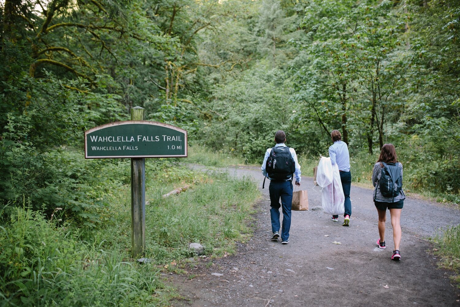 Wahclella_falls_oregon_intimate_elopement_wedding_photo_01.JPG