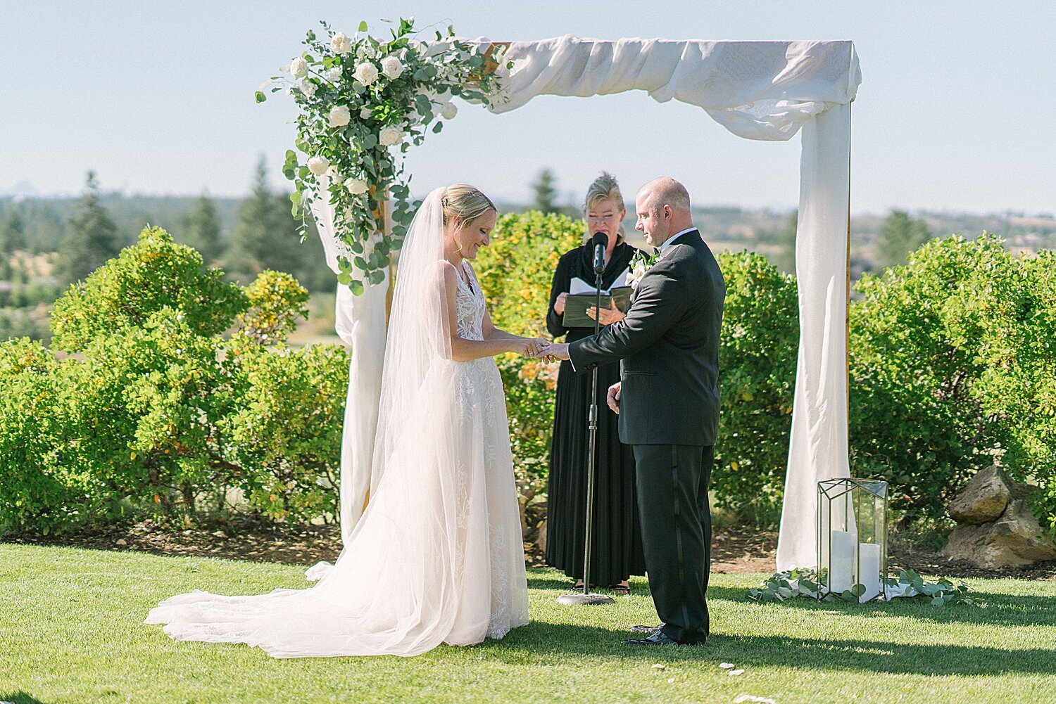 Tetherow-Resort-Bend-Oregon-Wedding-Photos-48.jpg