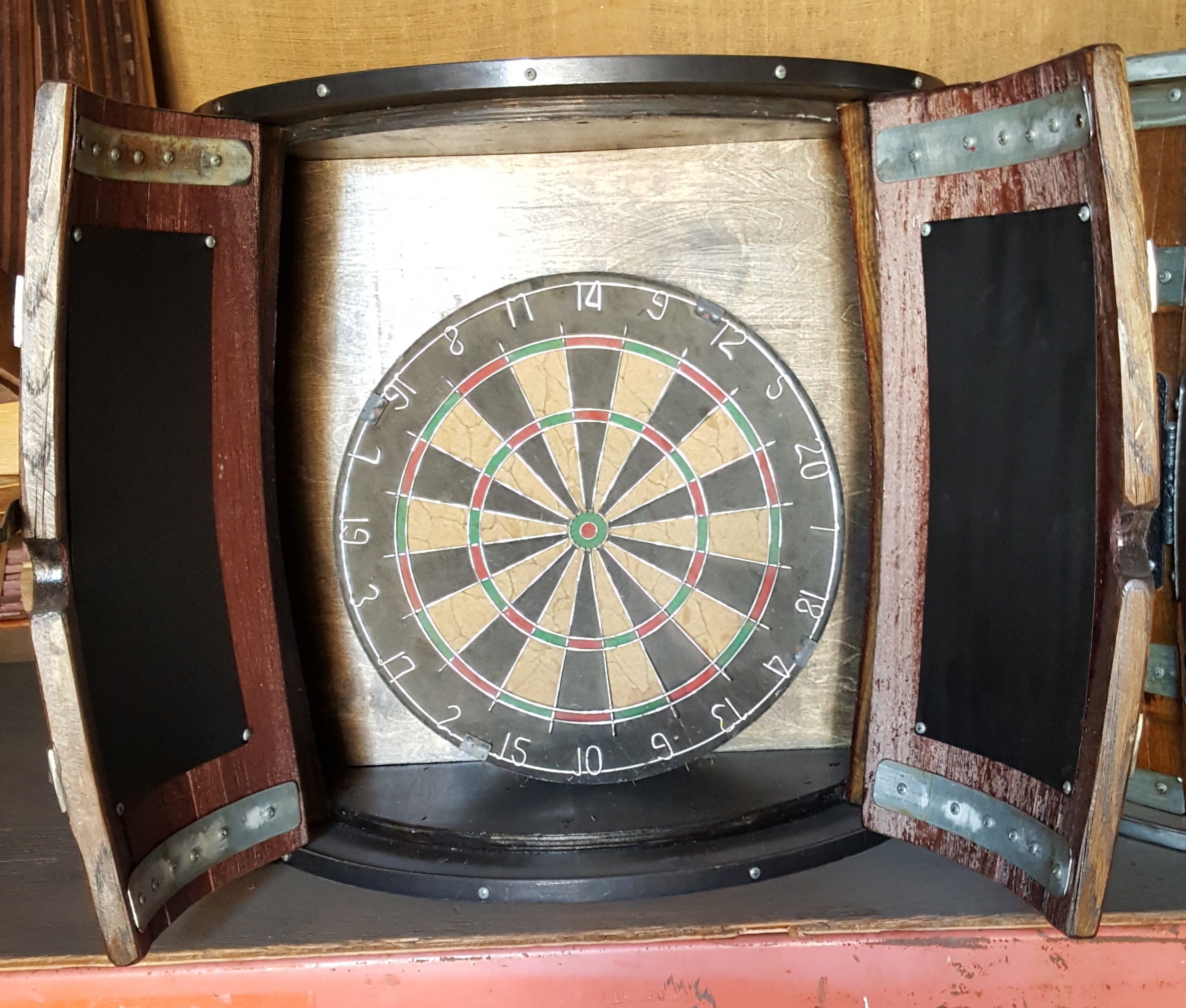 Dartboard Cabinet King Barrel