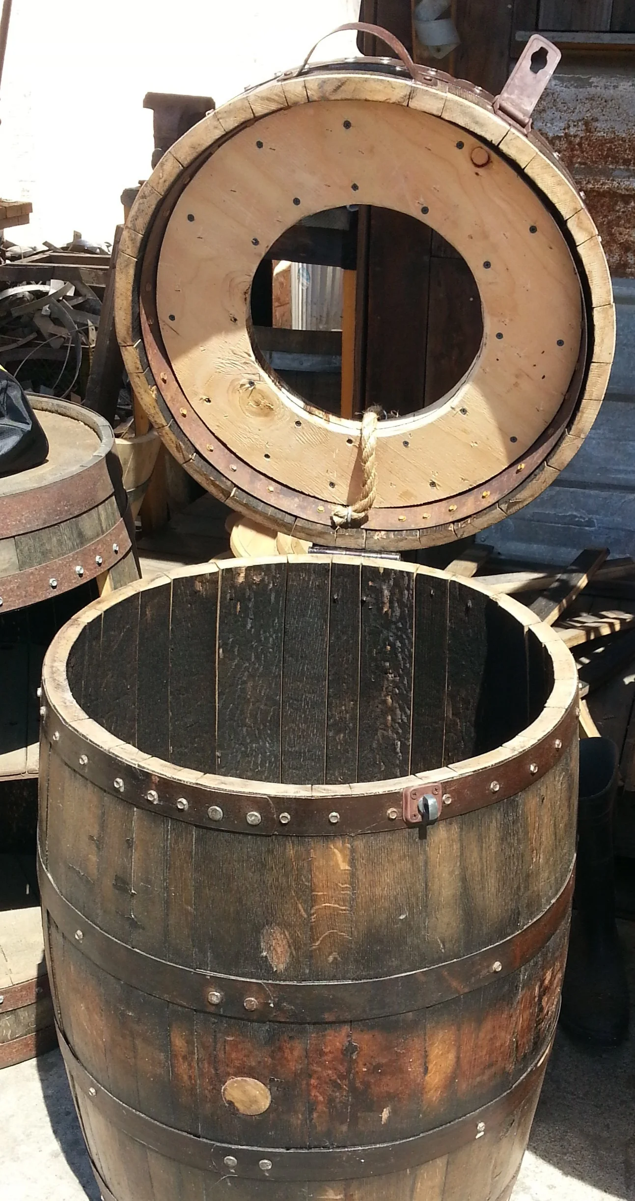 Varmit trash can — King Barrel