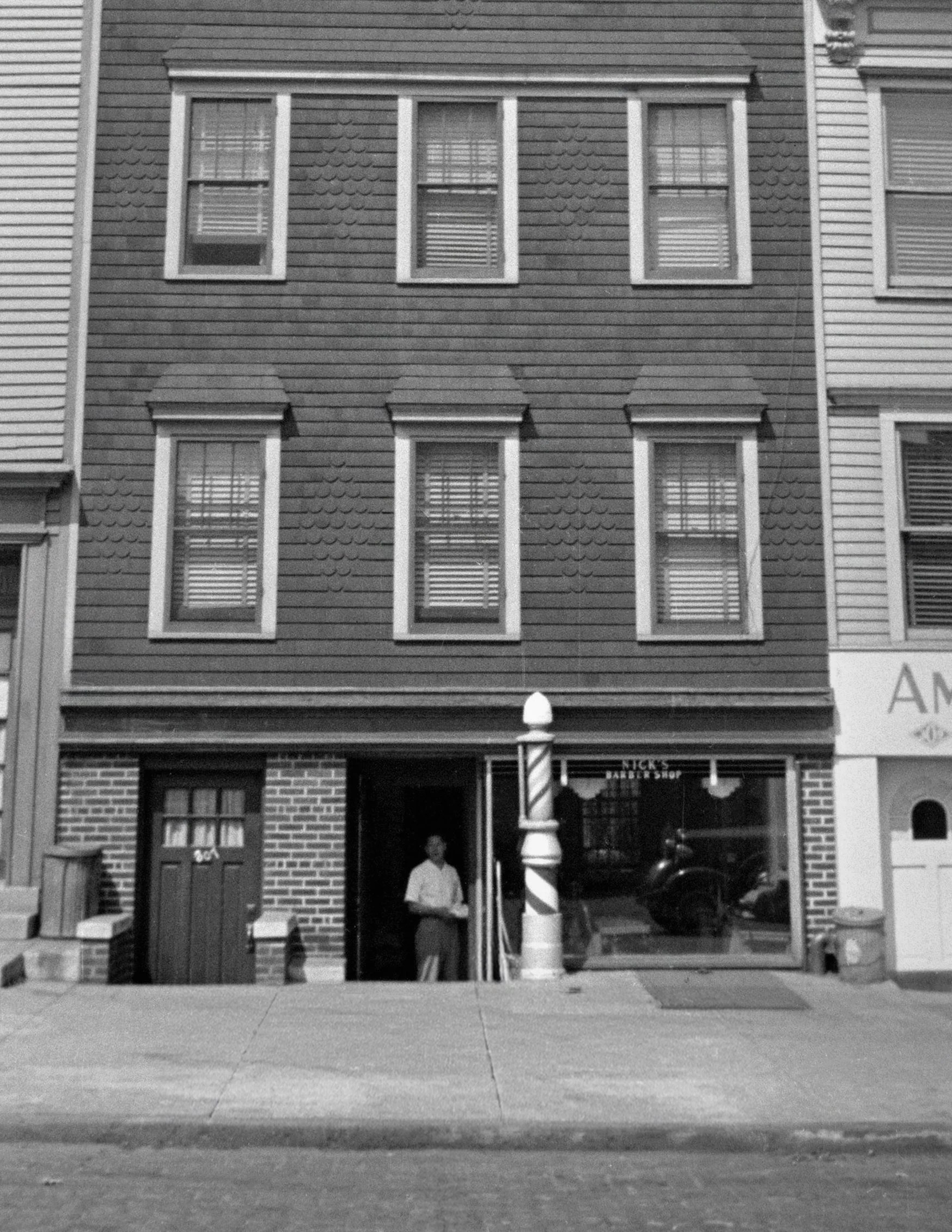 307 Graham Avenue Brooklyn 01 edit tight crop.jpg