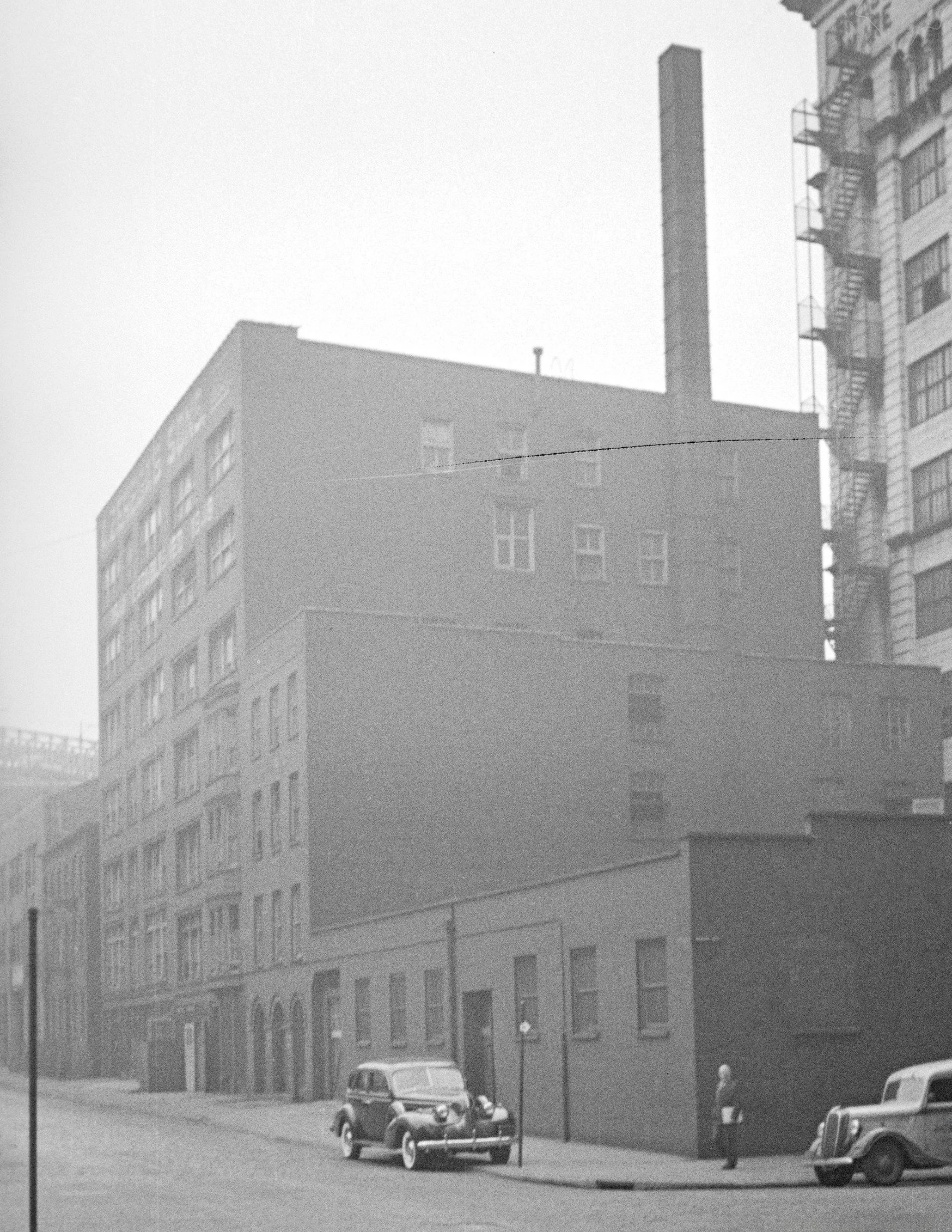 42 Main Street Brooklyn 01 crop.jpg