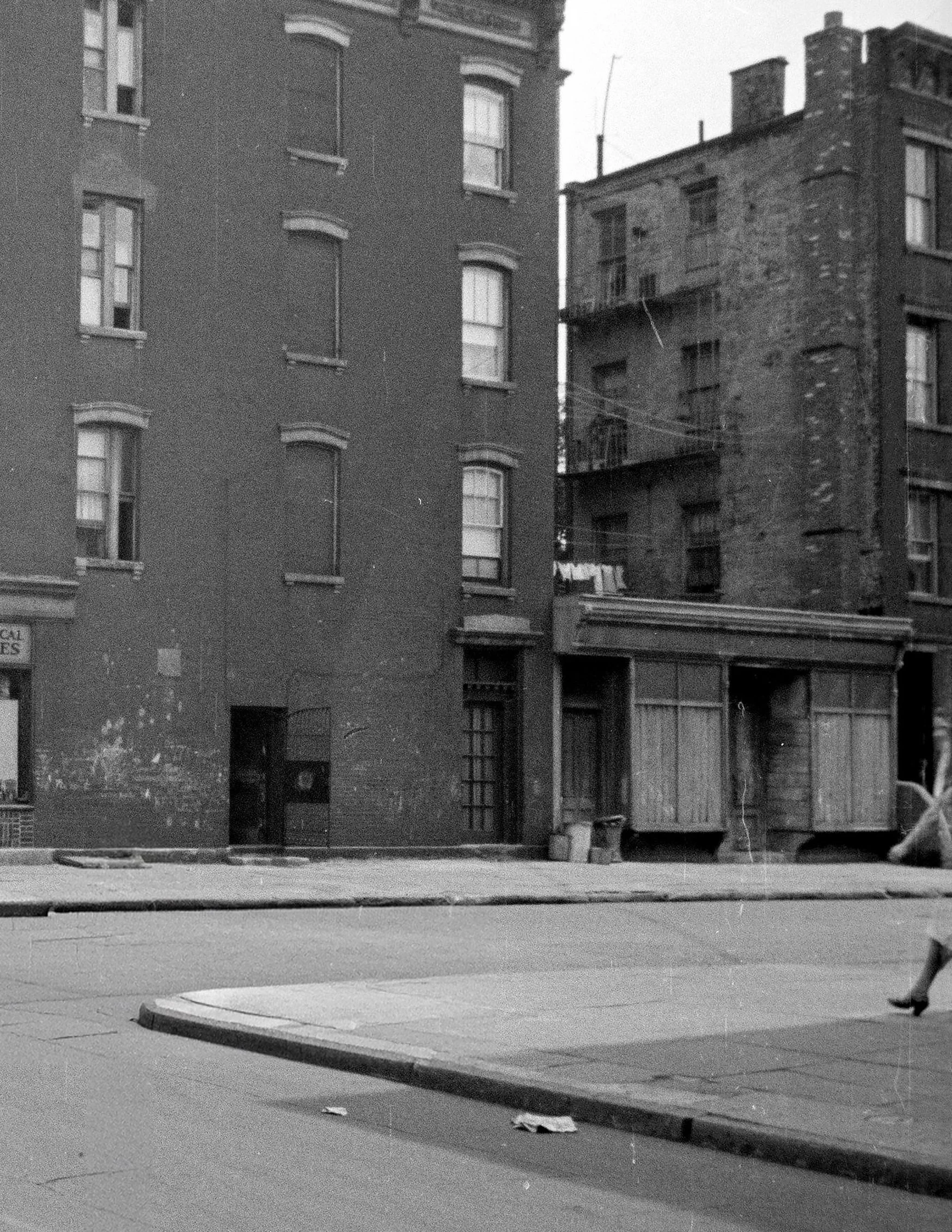 197 Bedford Avenue Brooklyn 01 crop1.jpg