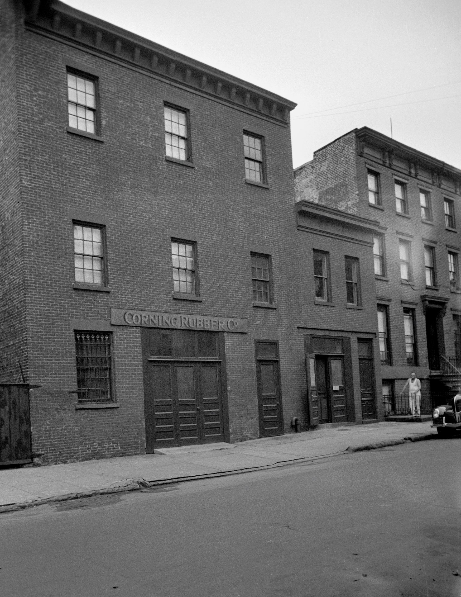 266 Peal Street Brooklyn 01 crop.jpg