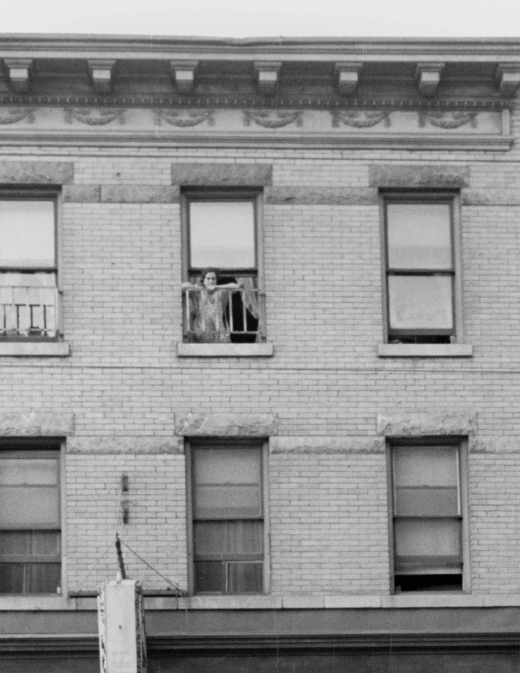 81 Sands Street Brooklyn 02 crop.jpg