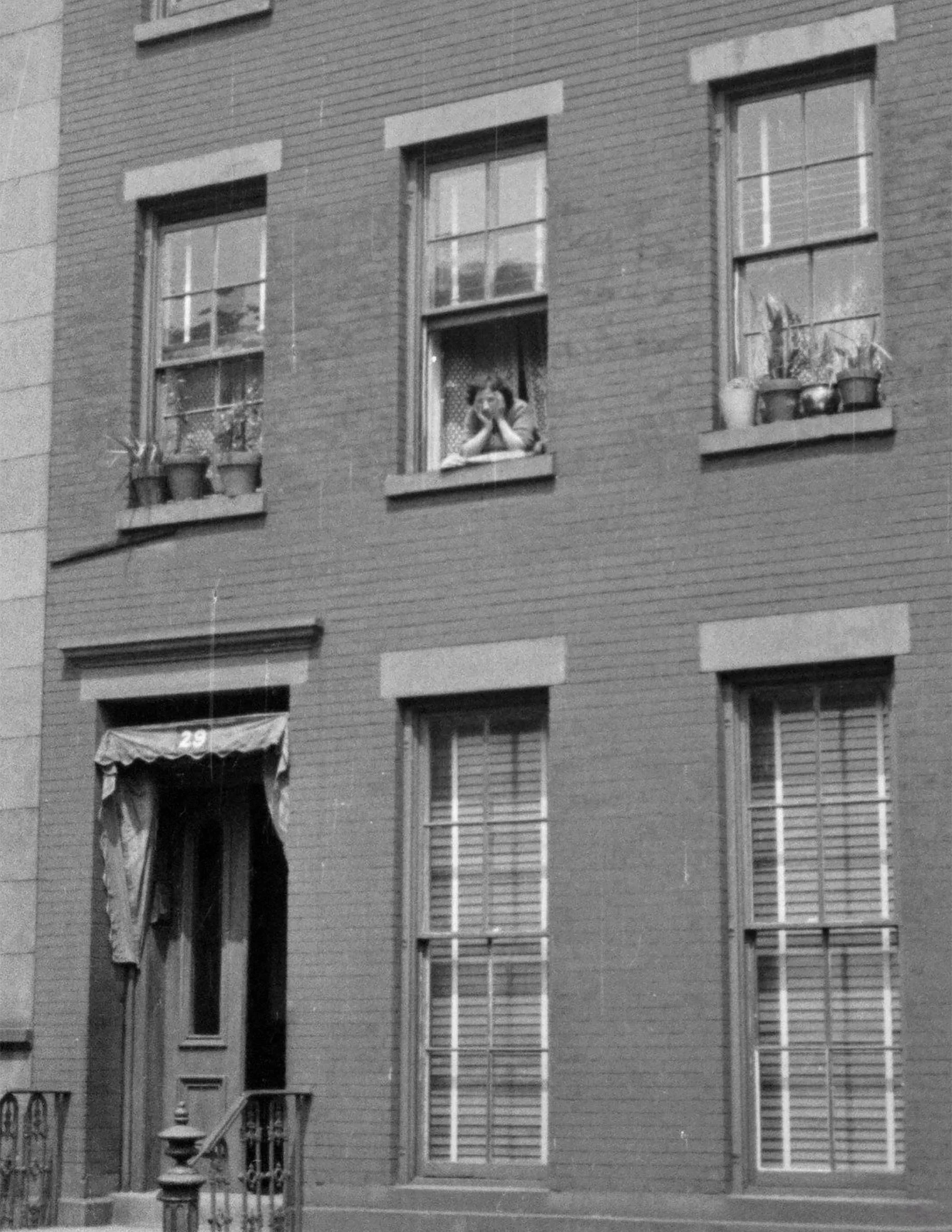 29 Poplar Street Brooklyn 04 crop.jpg