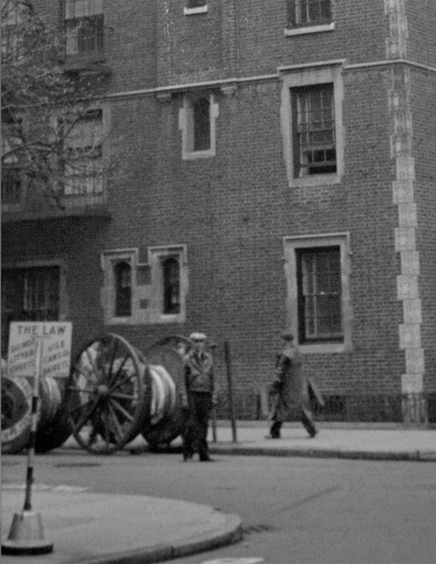 141 Columbia Heights Brooklyn 02 crop.jpg