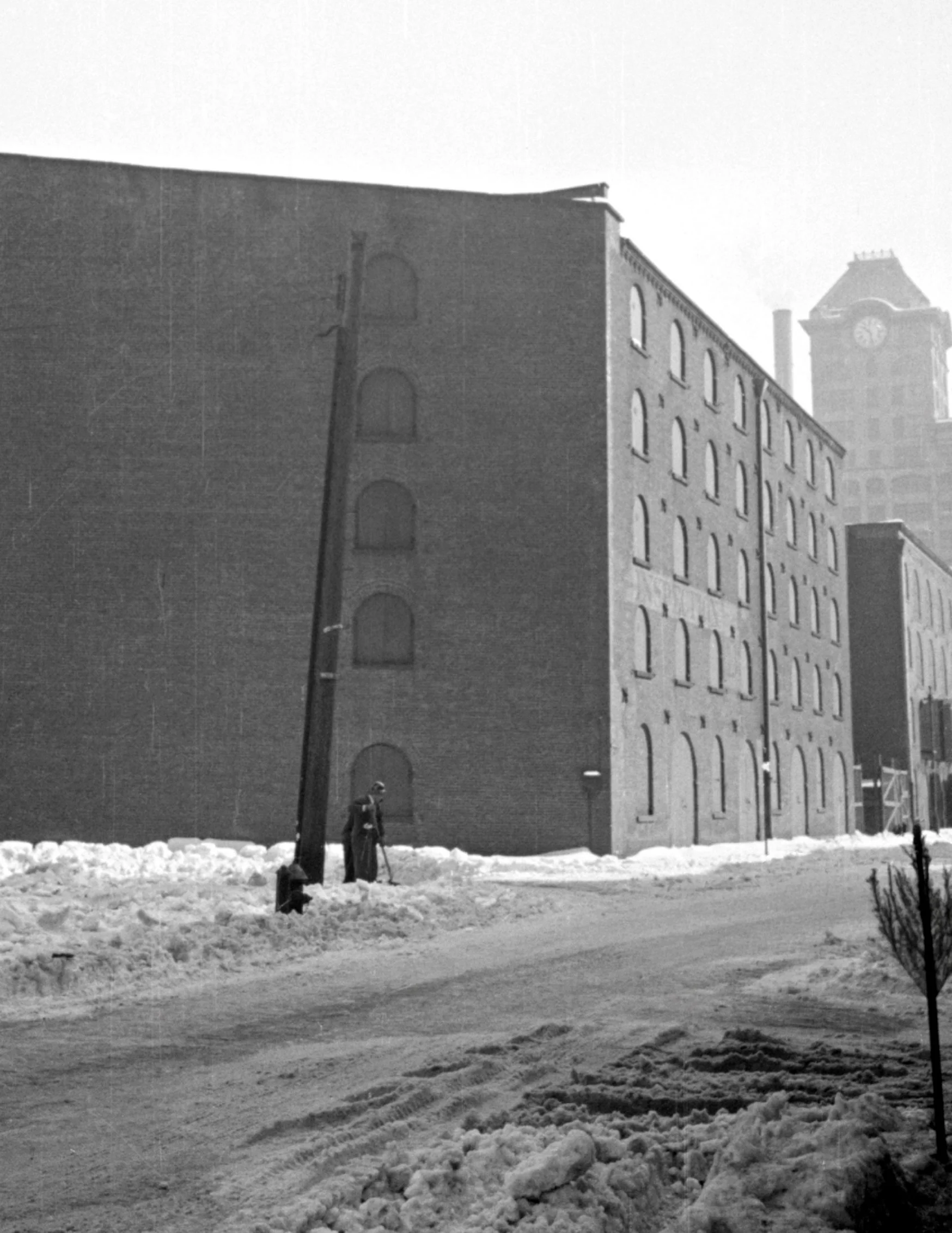 41 Water Street Brooklyn 02 crop.jpg