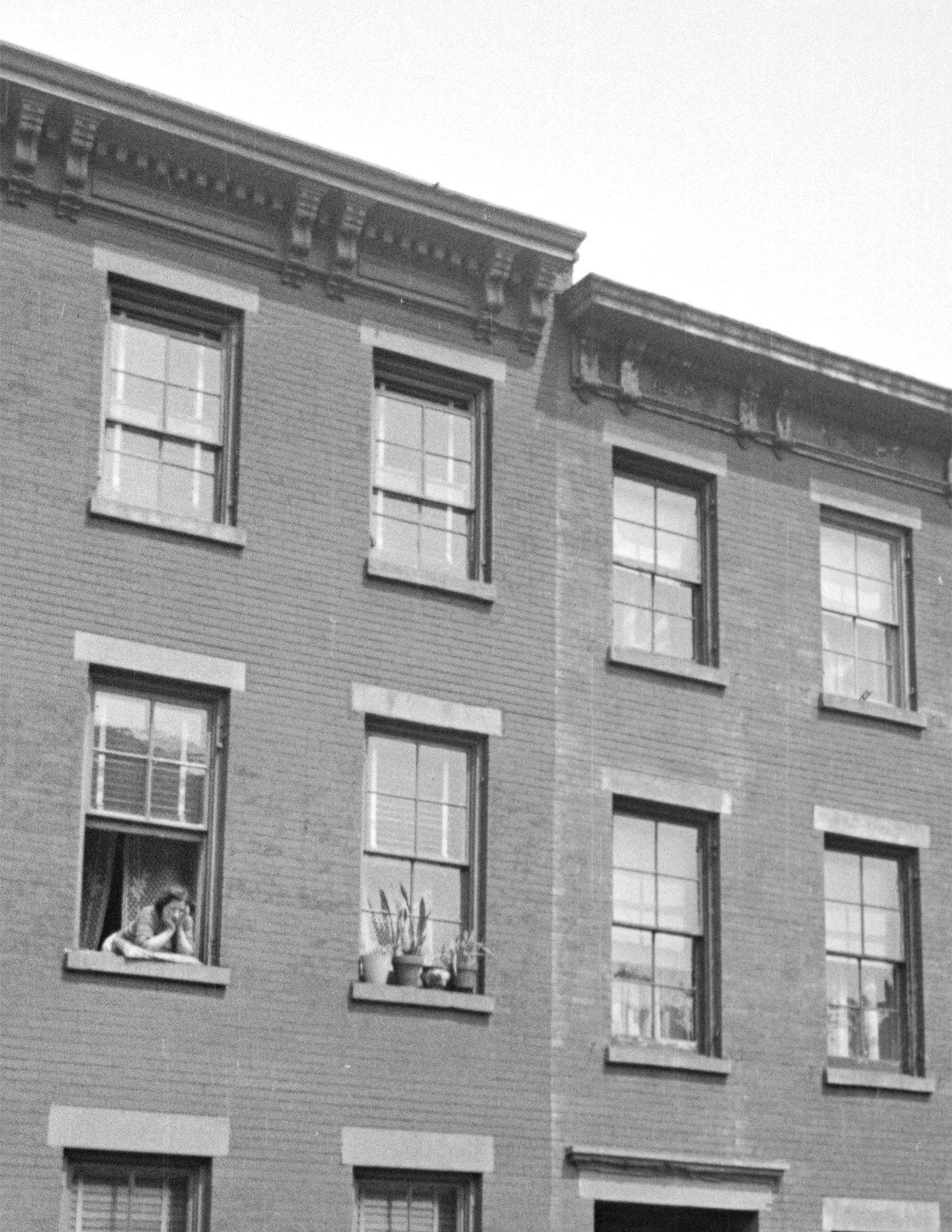 31 Poplar Street Brooklyn 02 crop.jpg