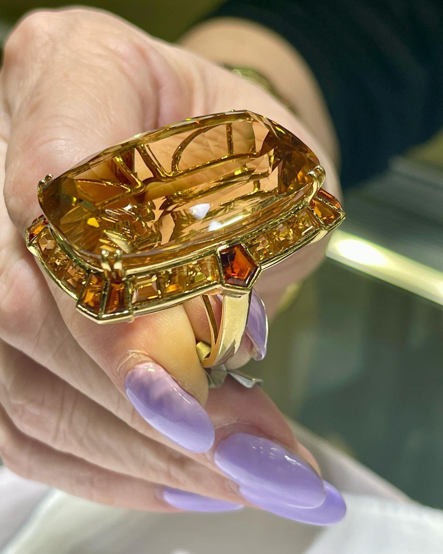 Holy smokes! Smoky #topaz set in 18k gold and surrounded by small smoky topaz, this center stone comes weighing in at over 30 carats. 

#modernjewelrydesign #jewelrydesign #antiquejewelry #smallbusinessowner #oneofakindjewelry #jewelryaddict #estatej