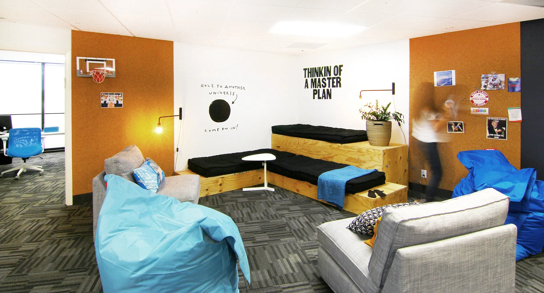 lounge 3.jpg