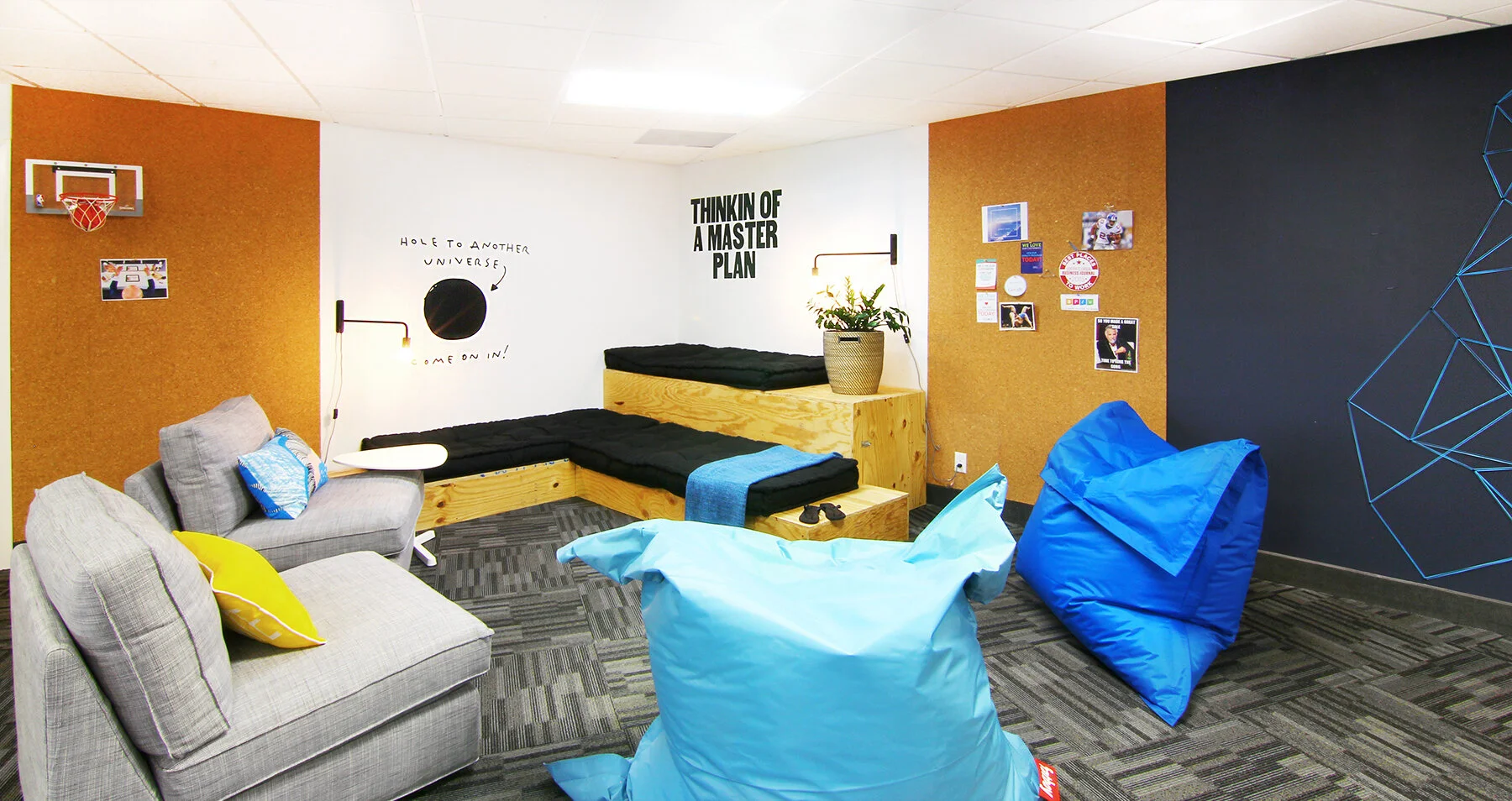 lounge 4.jpg