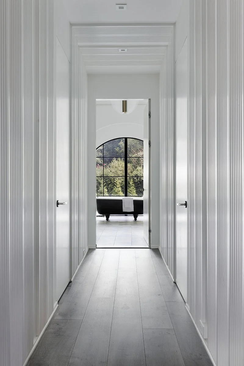 13- Master Bath (1a) (1)_web.jpg