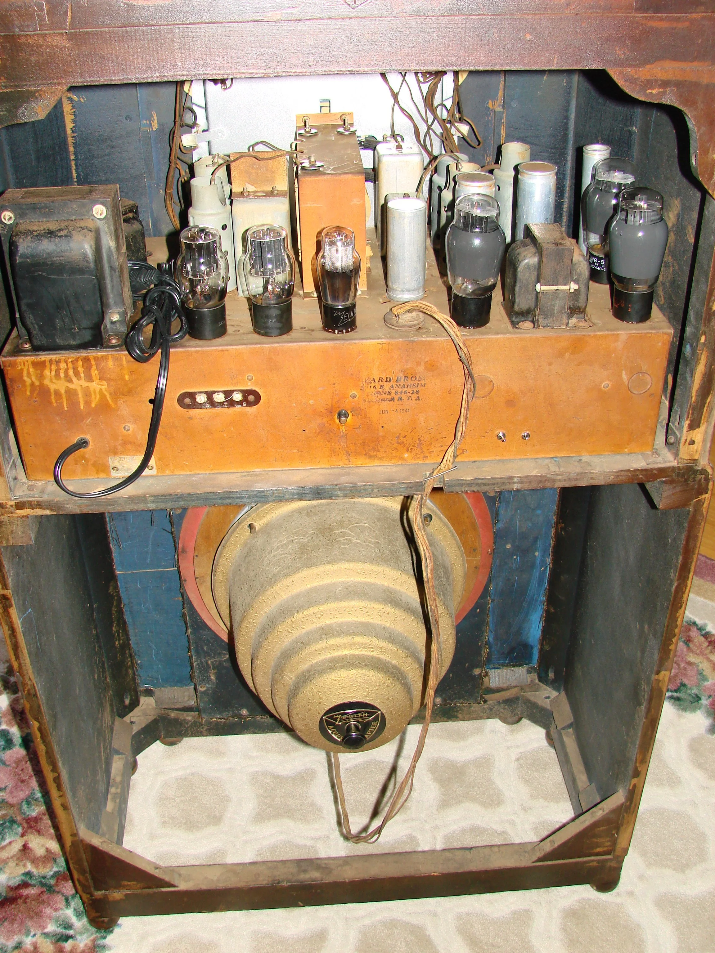 12u158c.jpg