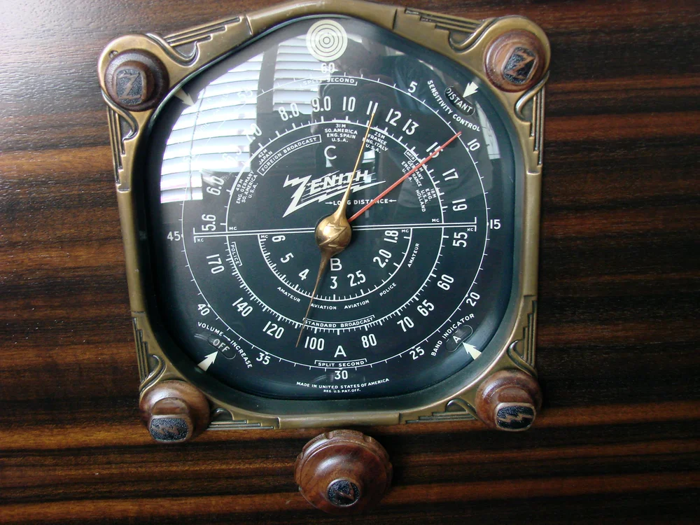 Zenith Tube Radio model 10S157 SOLD!!! — Stan's Antique Radios