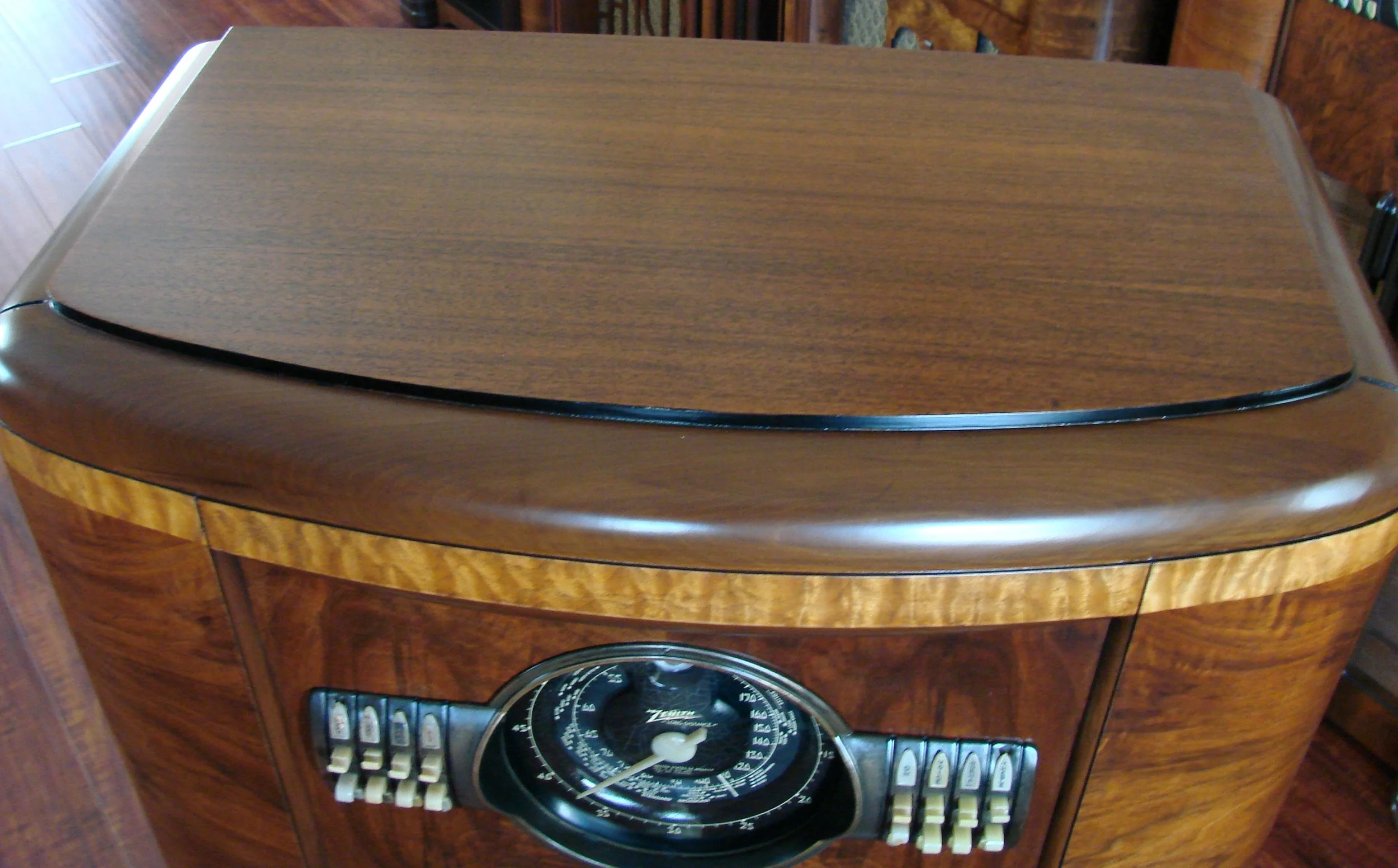 Zenith Model 9S367 Tube Radio from 1939 SOLD!!! — Stan's