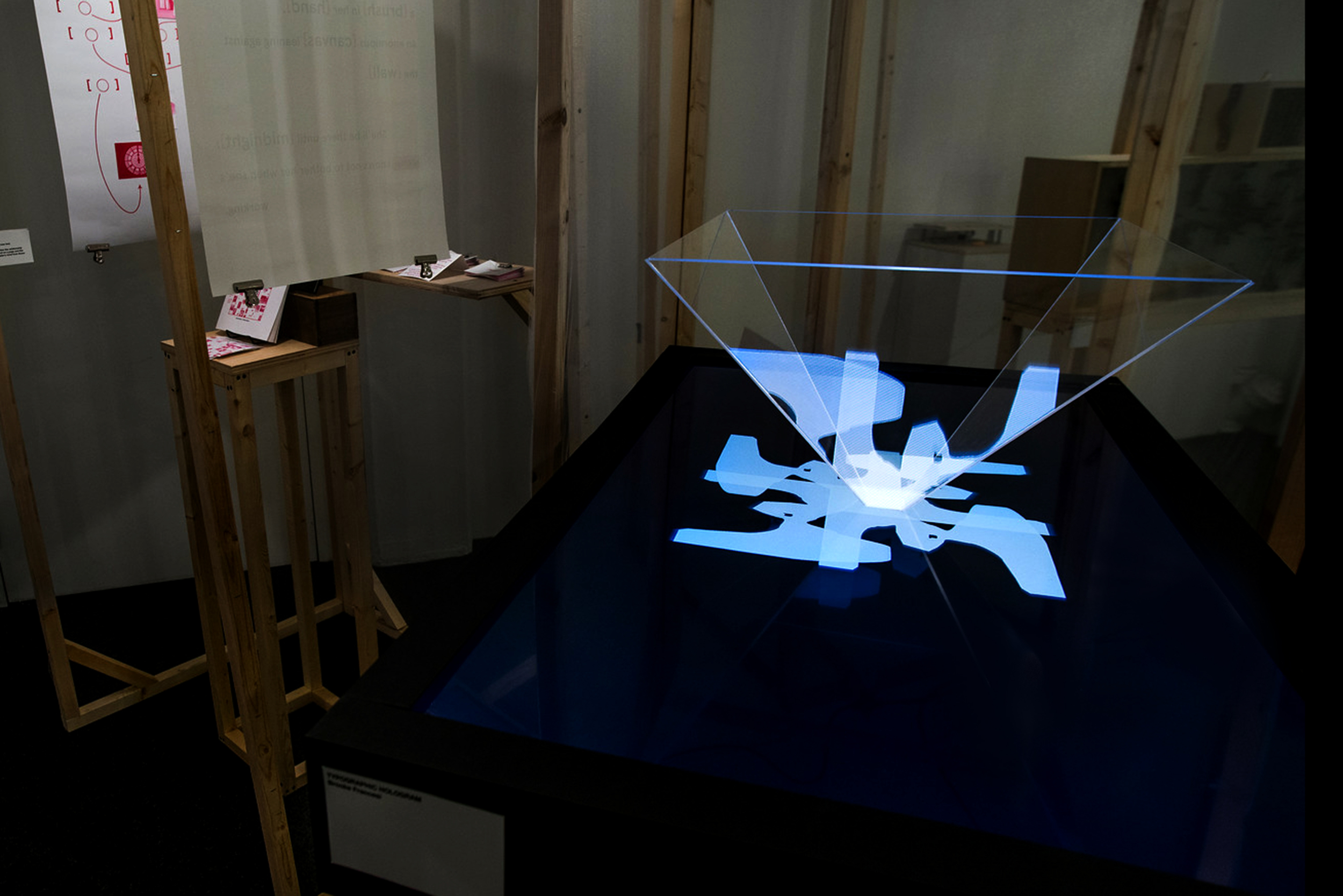 hologram4.jpg