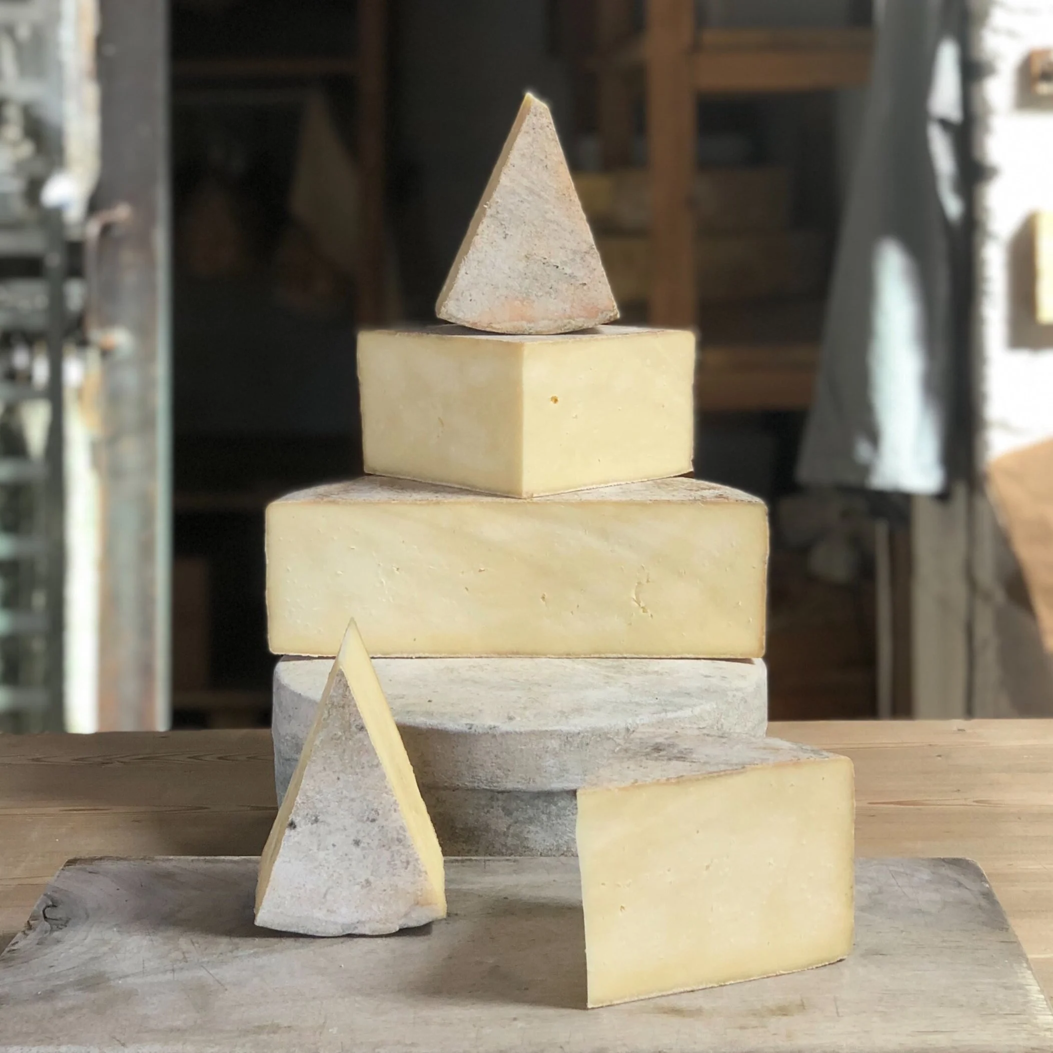 unpasteurised caerphilly cheese