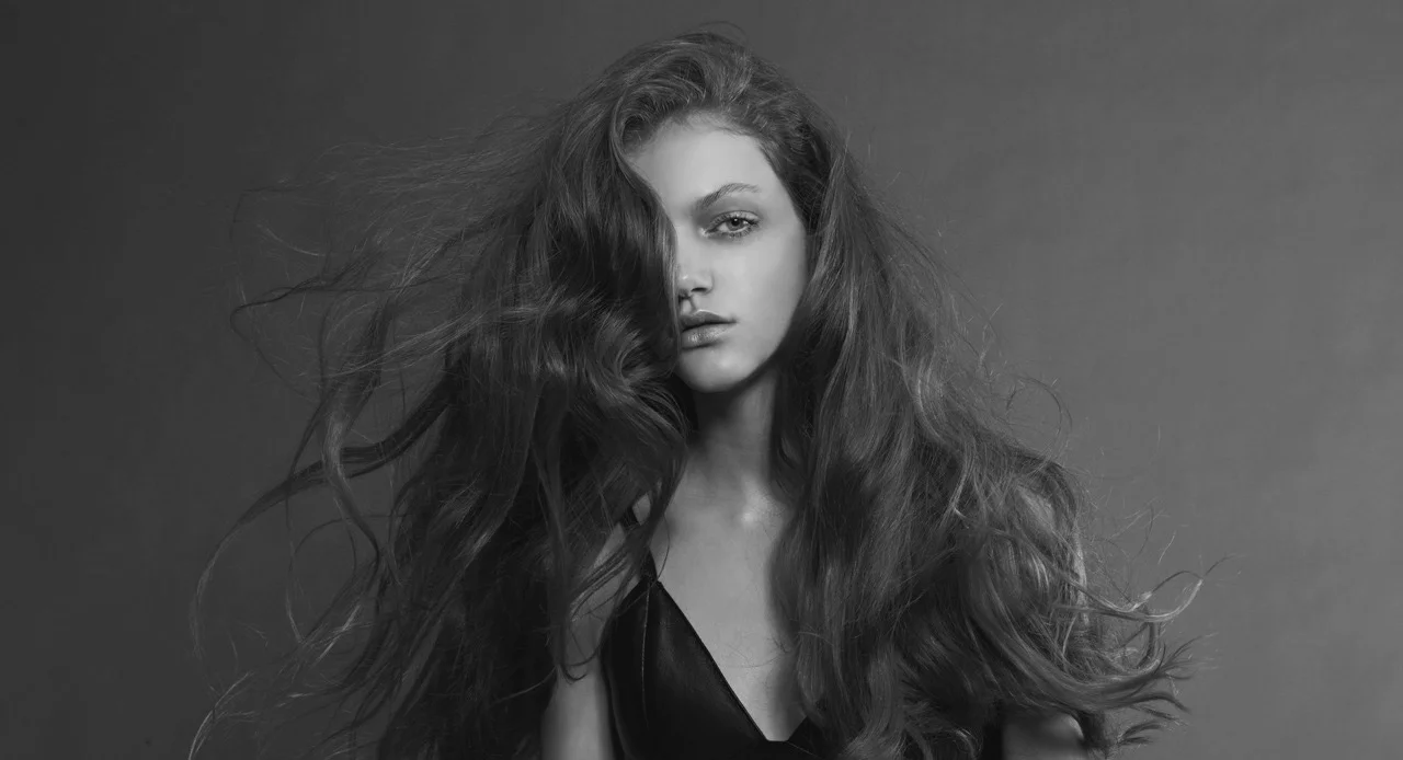 Hair needing volume Hair that is fine, flat and in need of a lift will love this.