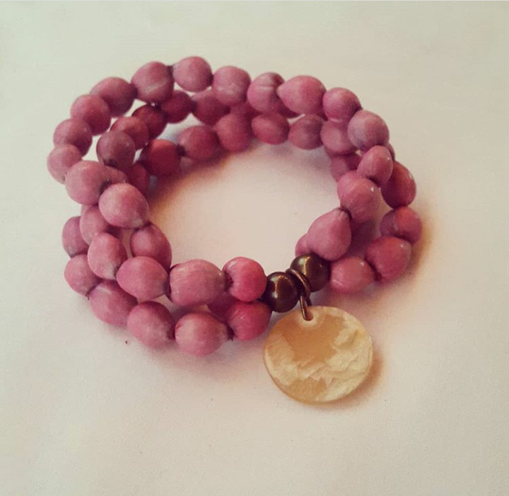 Triple strand bracelet rosebud.png