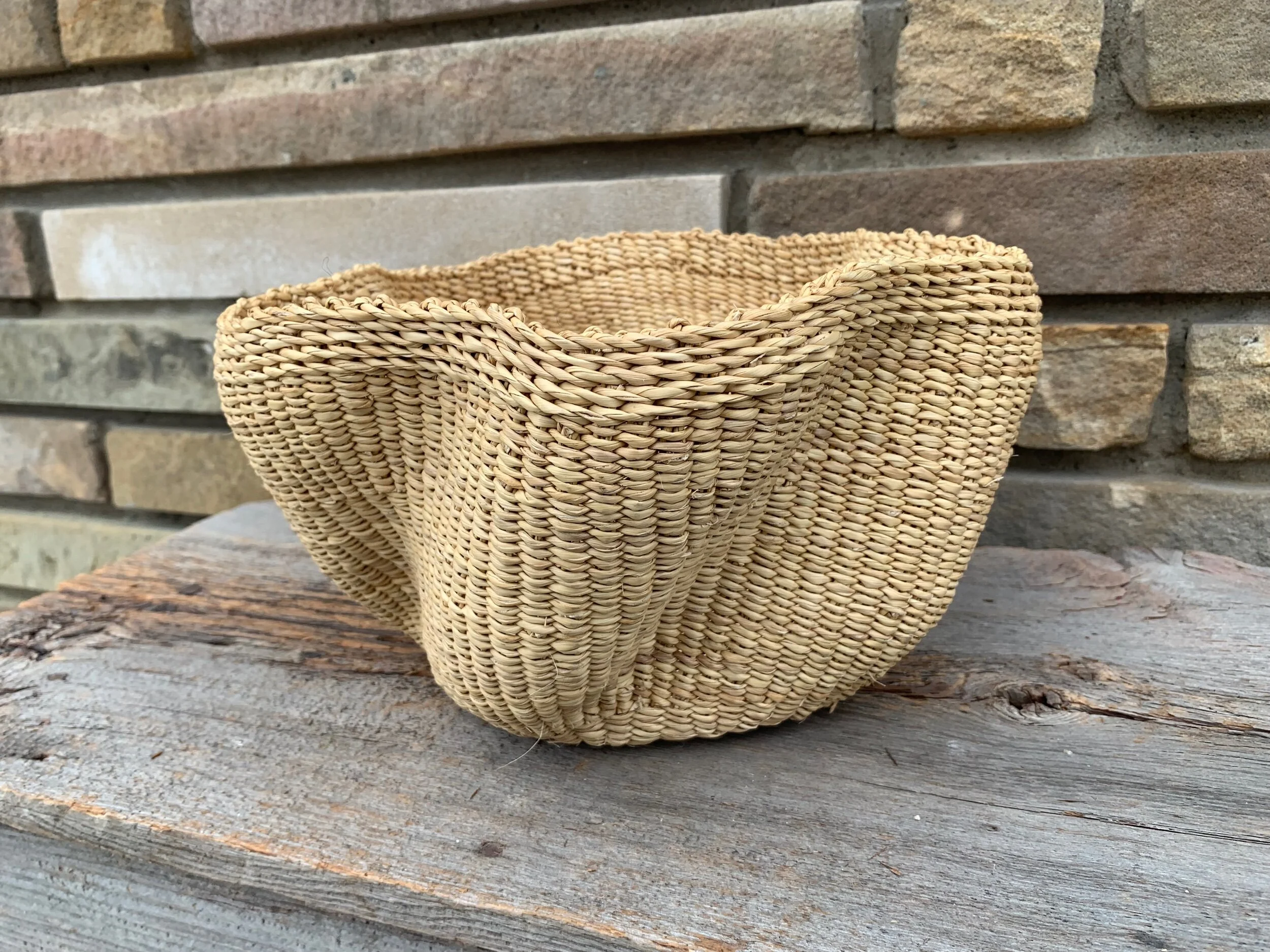 70B8D976-F9CF-443B-BFDA-9C5F3726560F