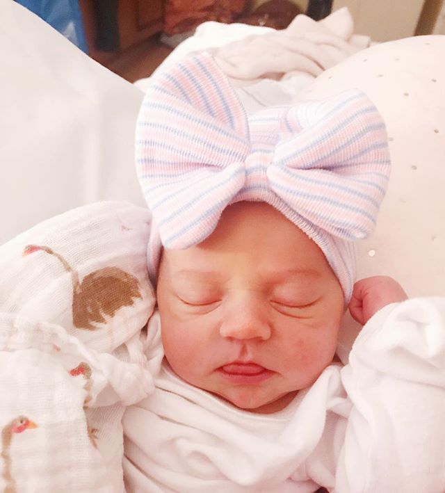 Welcome to the world, Lila Steele Clymer! We couldn&rsquo;t love you anymore + we are so in awe that you are ours forever. Thank you God for this precious gift! ❤️
&bull;
12/28/2018 | 7 lb 7 oz, 20.5 inches