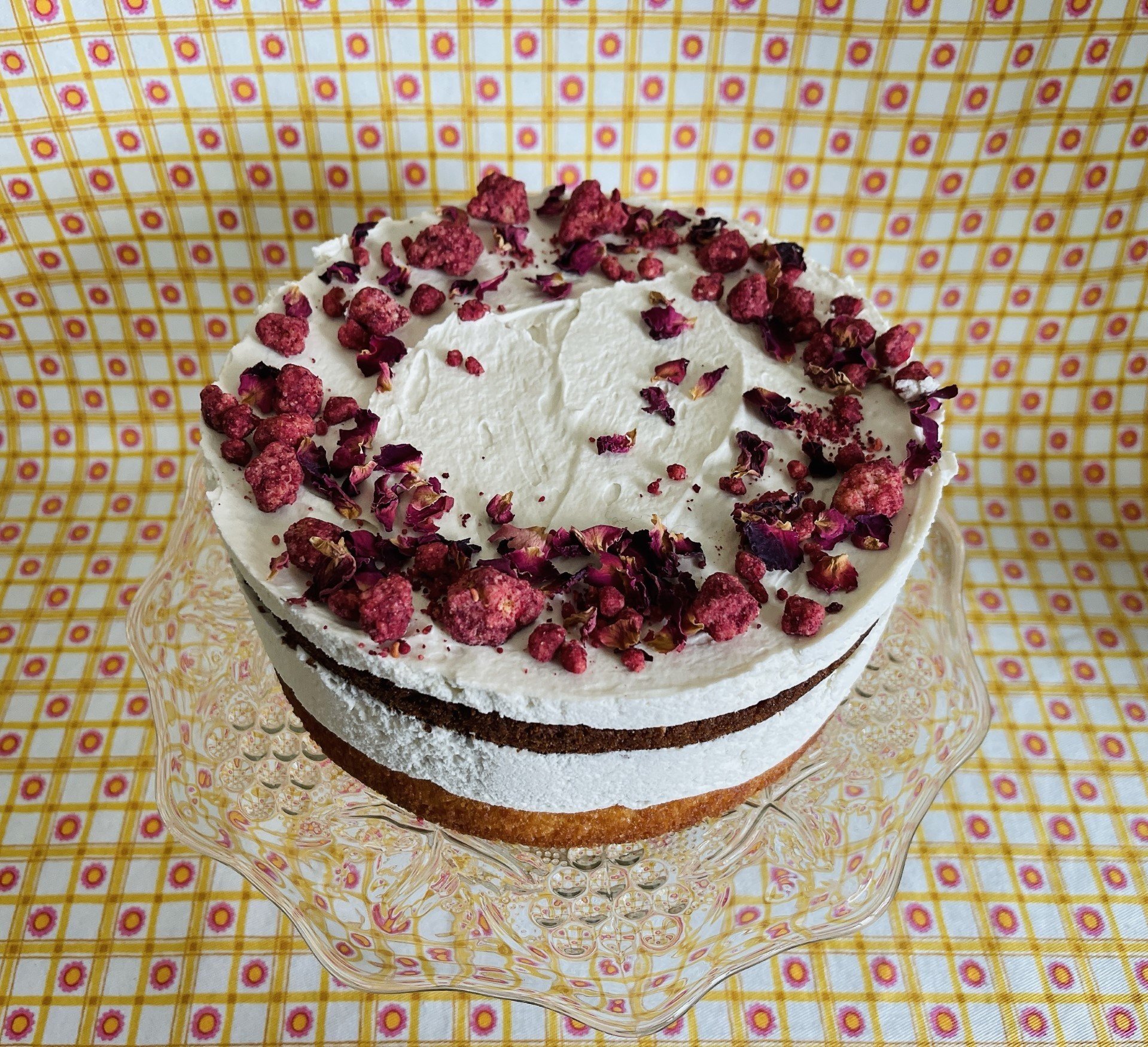 RASPBERRY WHITE NAKED CAKE*