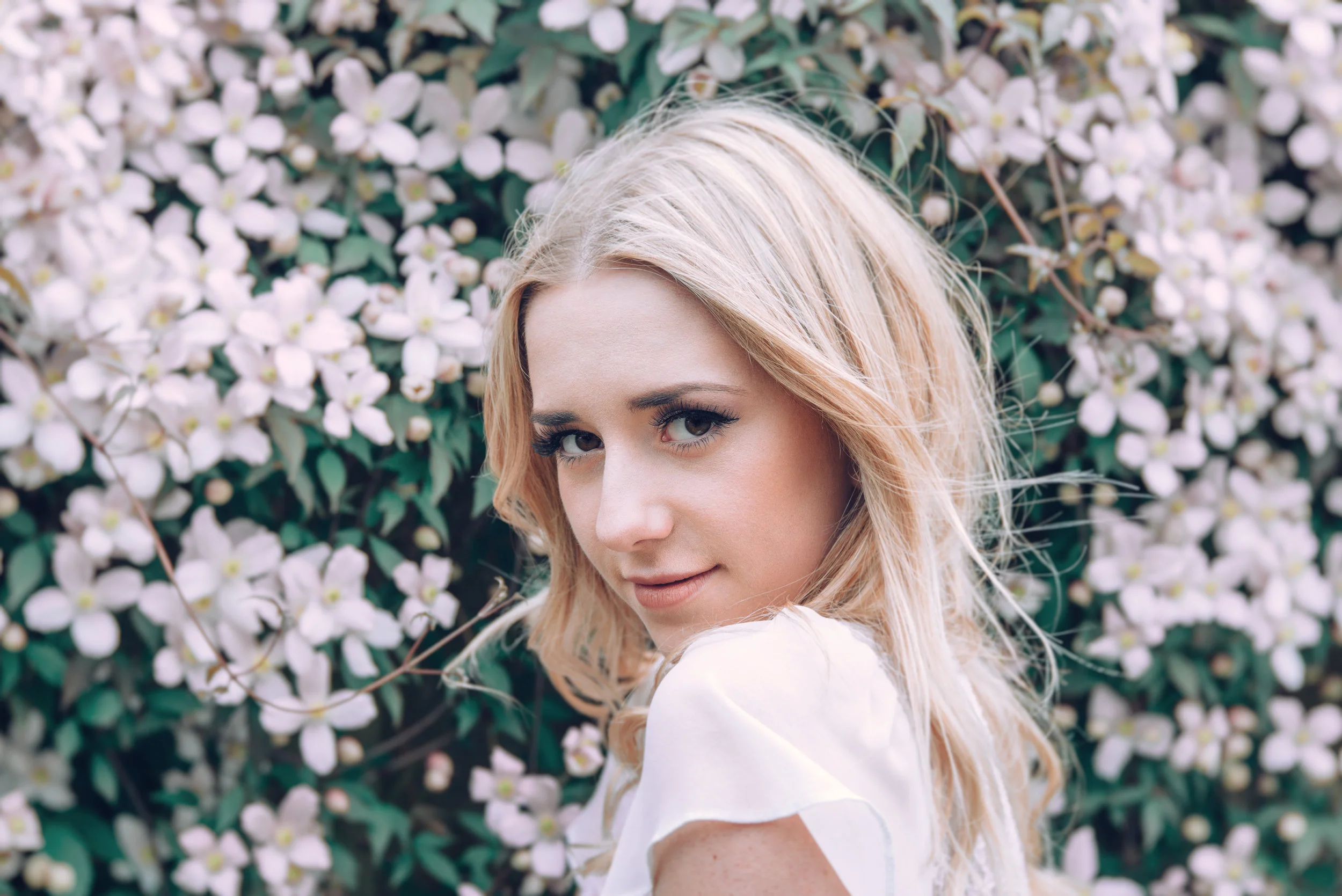 Lensbaby Velvet 85 - Model - Brooke Amos