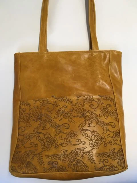 Dragonfly Etched Convertible Tote/Backpack 