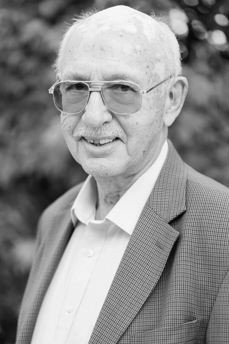 norval head shot grayscale.jpg