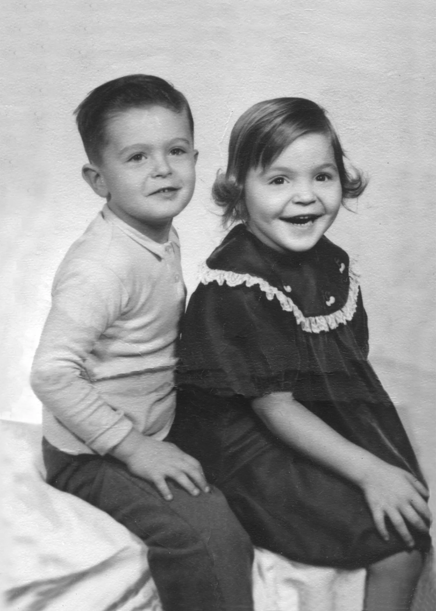 2kids.jpg